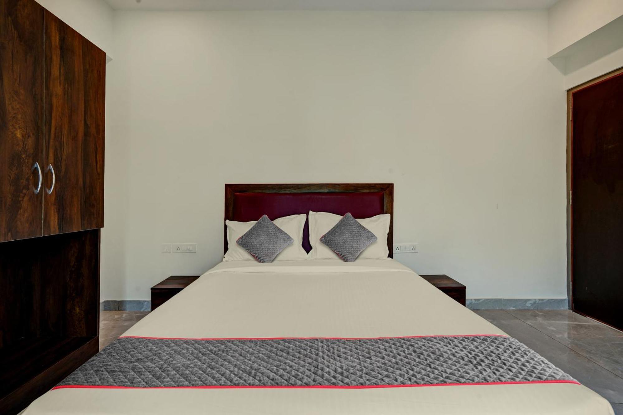 Hotel Collection O Dreams Iinn