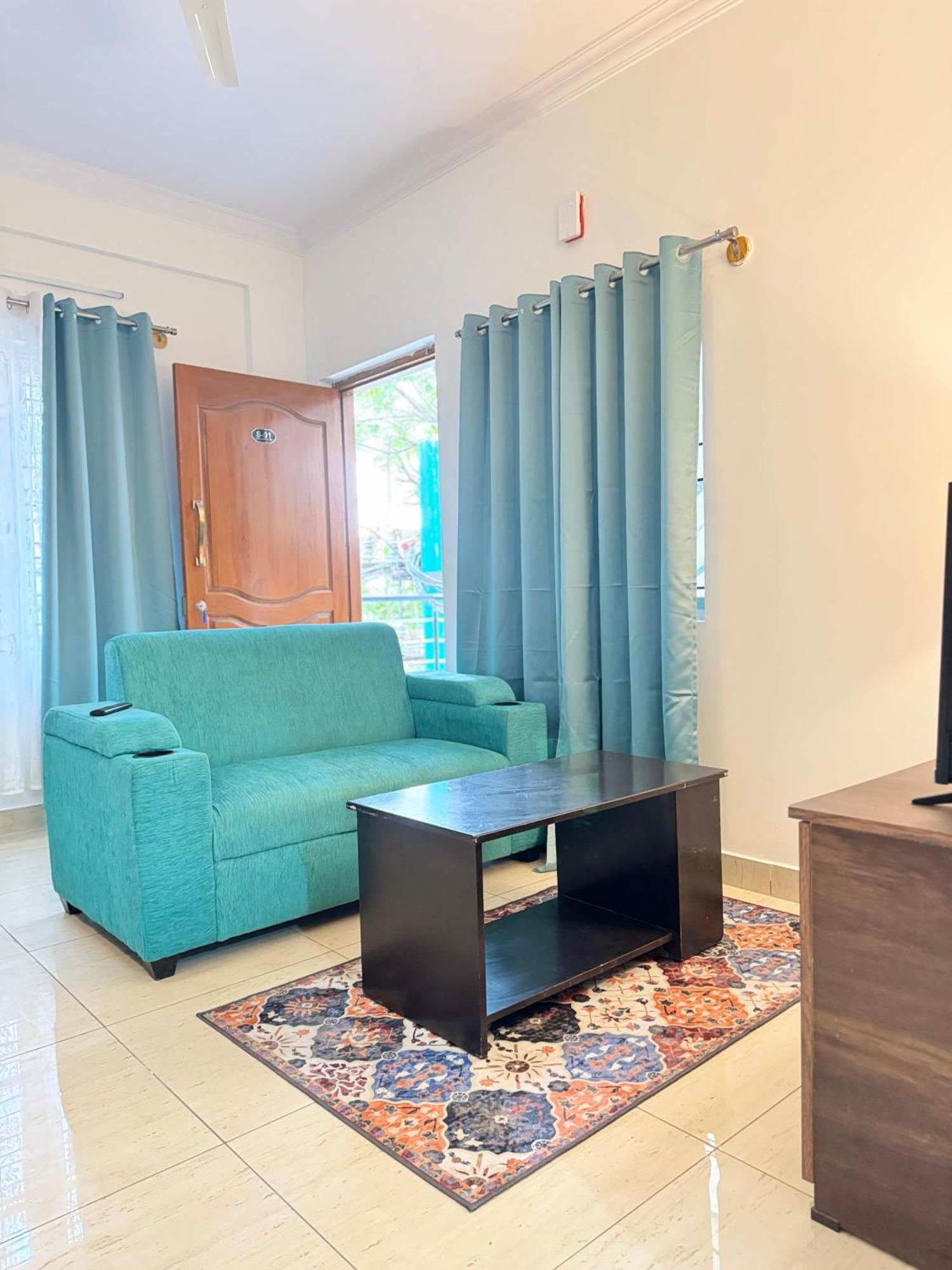 Uranus Hsr Layout Apartment