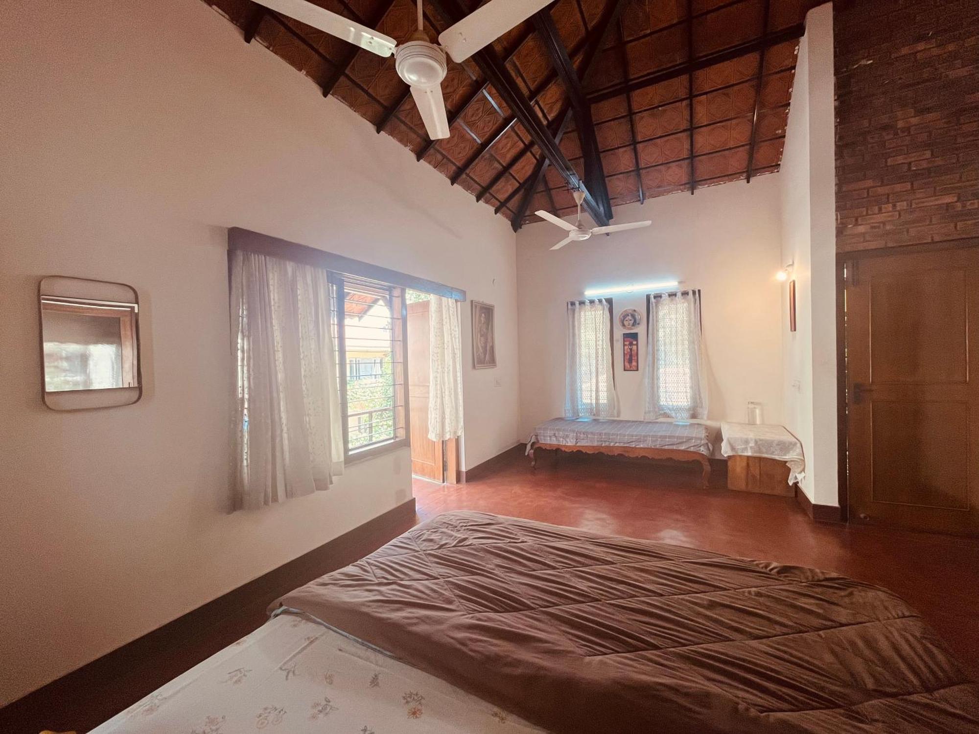 Serene Cottage-style Near Indiranagar Homestay Bangalore