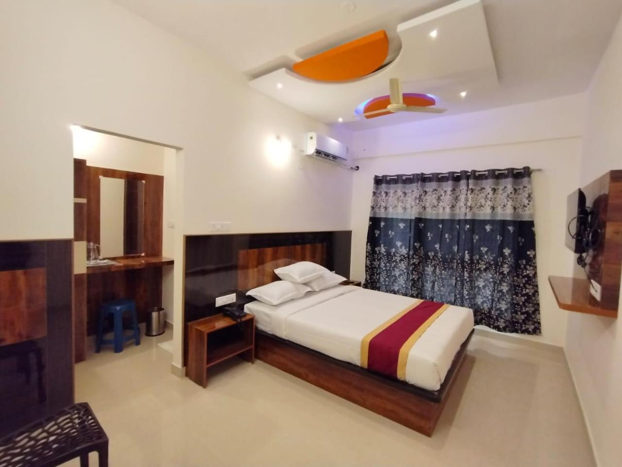 Residency Hotel 3*
