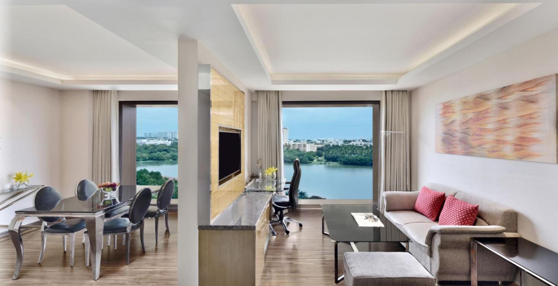 Courtyard By Marriott Hebbal Hotel 5*
