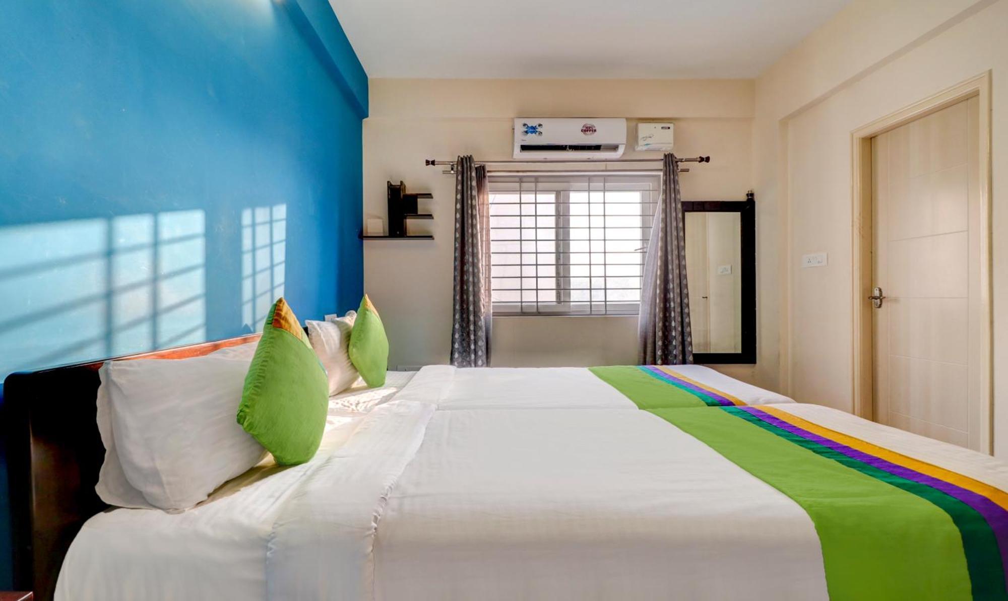 Treebo 12 Degrees West, 750 Mts From Embassy Golf Links Business Park Hotel Bangalore