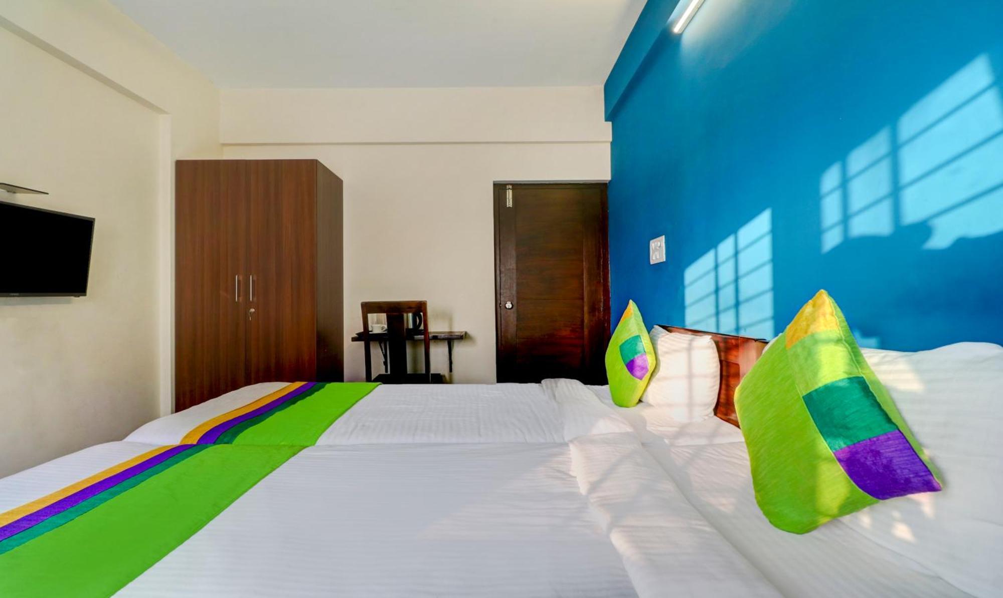 Treebo 12 Degrees West, 750 Mts From Embassy Golf Links Business Park 3* Bangalore