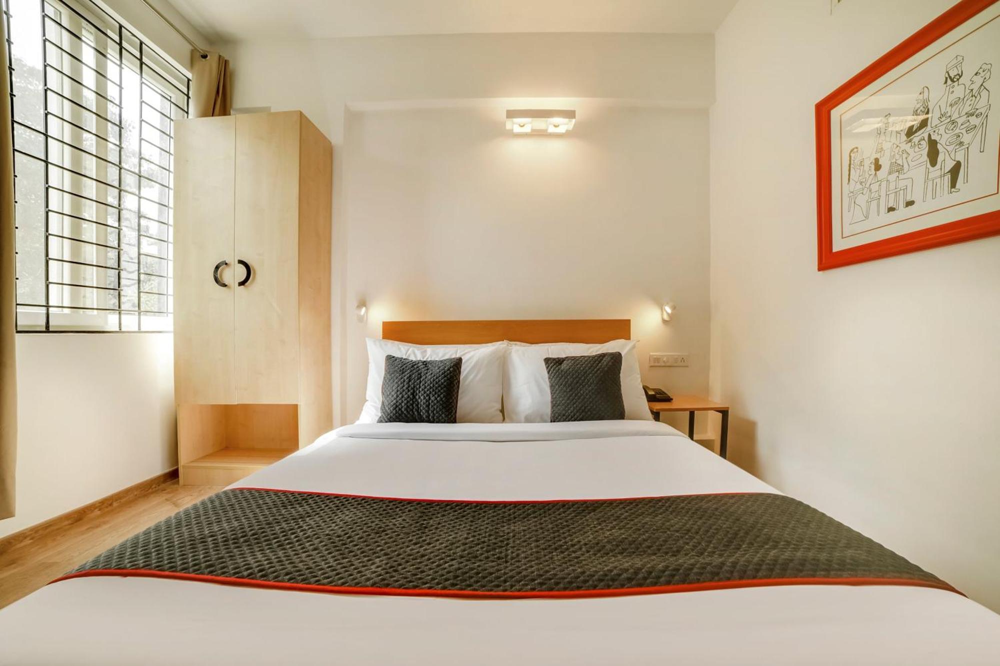 Hotel Townhouse Sarvar Hospitality Near Ascendas Park Square Mall Bangalore