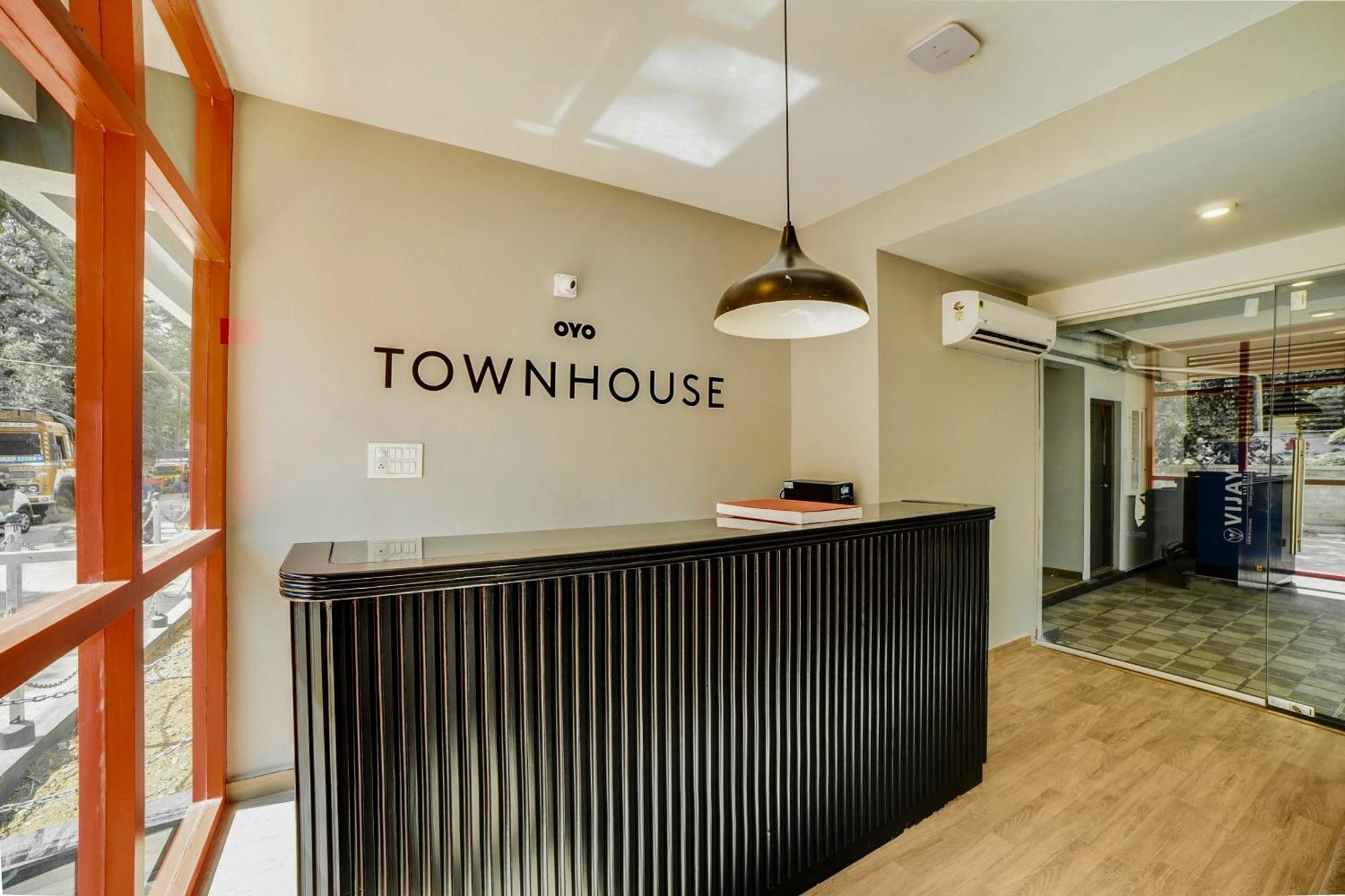 Hotel Townhouse Sarvar Hospitality Near Ascendas Park Square Mall 4*