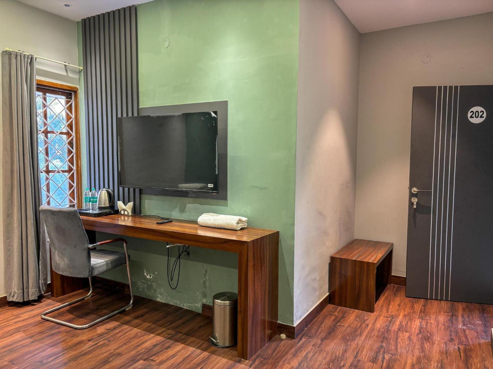 Palm Mystic - Indiranagar * Bangalore