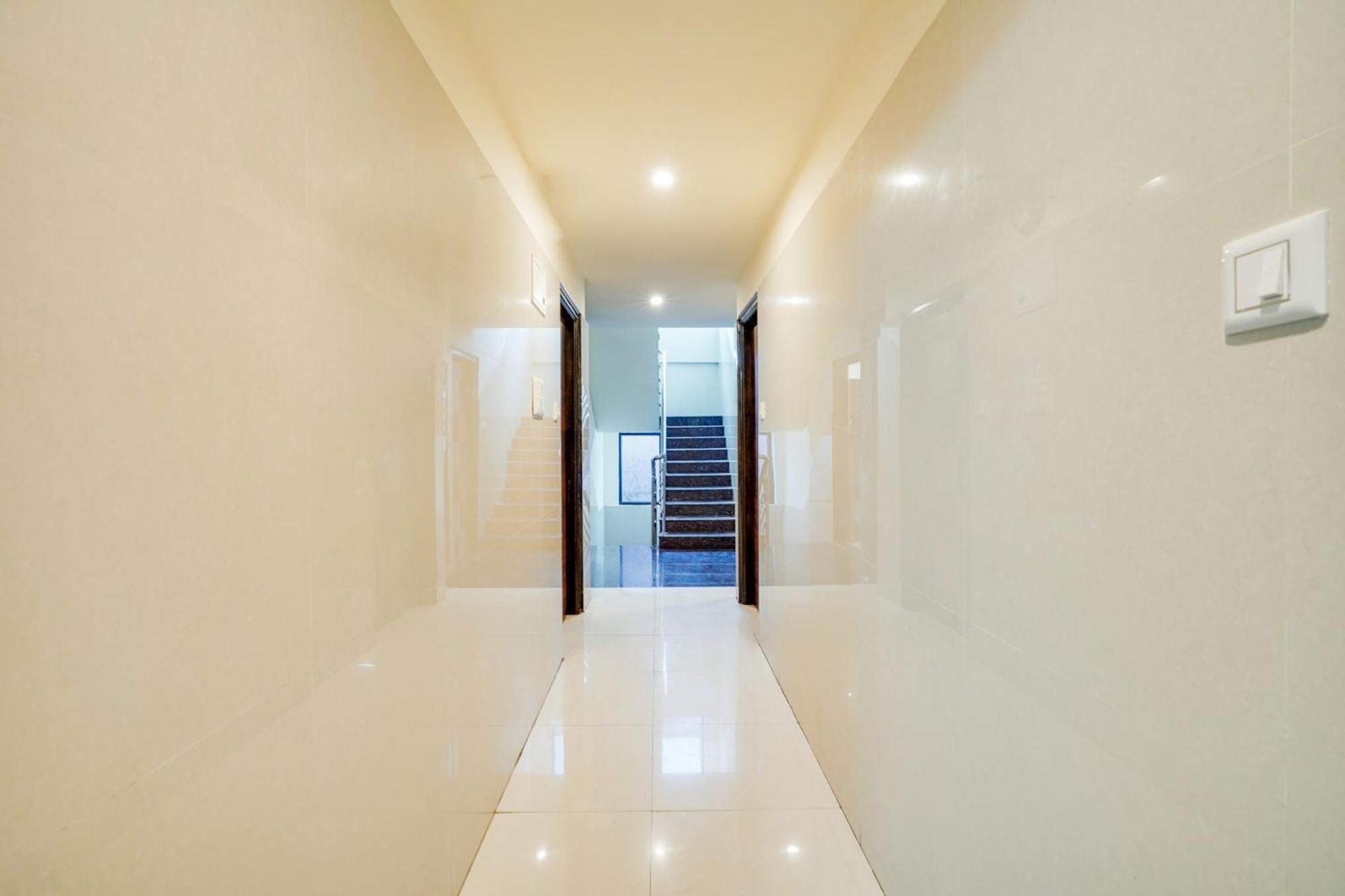 O S. Nandhi Residency Hotel 3*