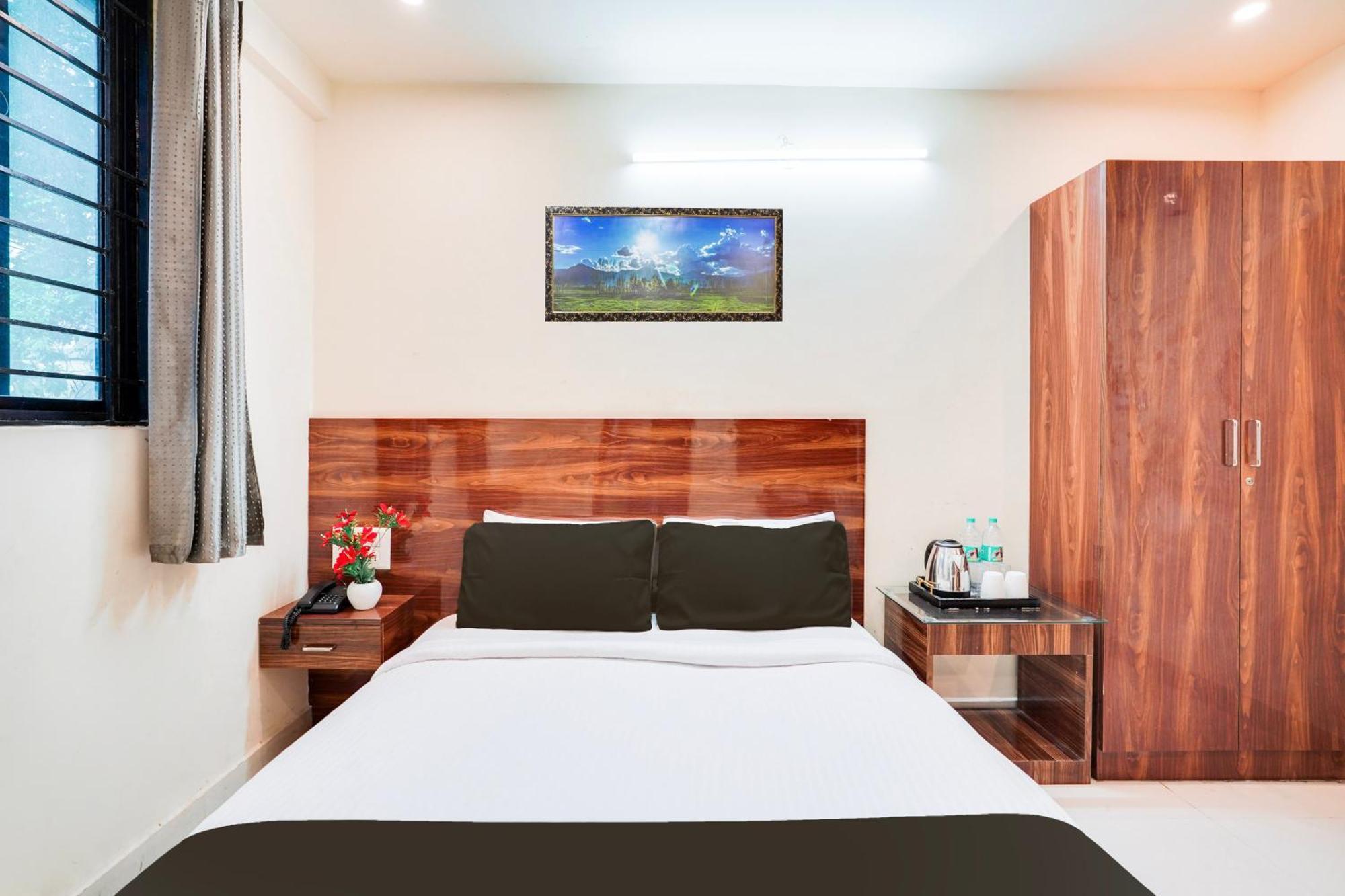 O S. Nandhi Residency 3*