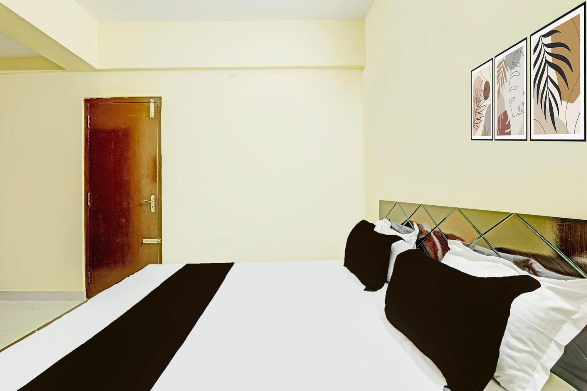 Hotel Spot On Dream Residency 3*