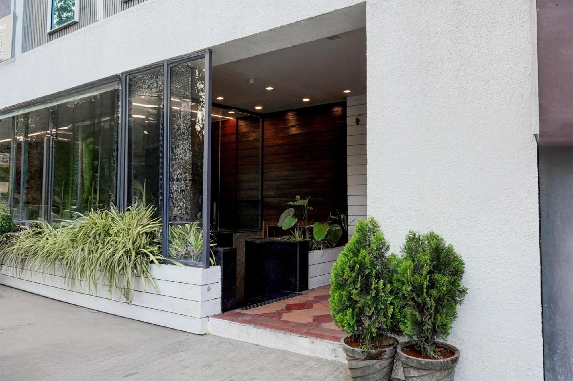 Super Townhouse Kanakpura Road Formerly Panchavati Comforts 3* Bangalore