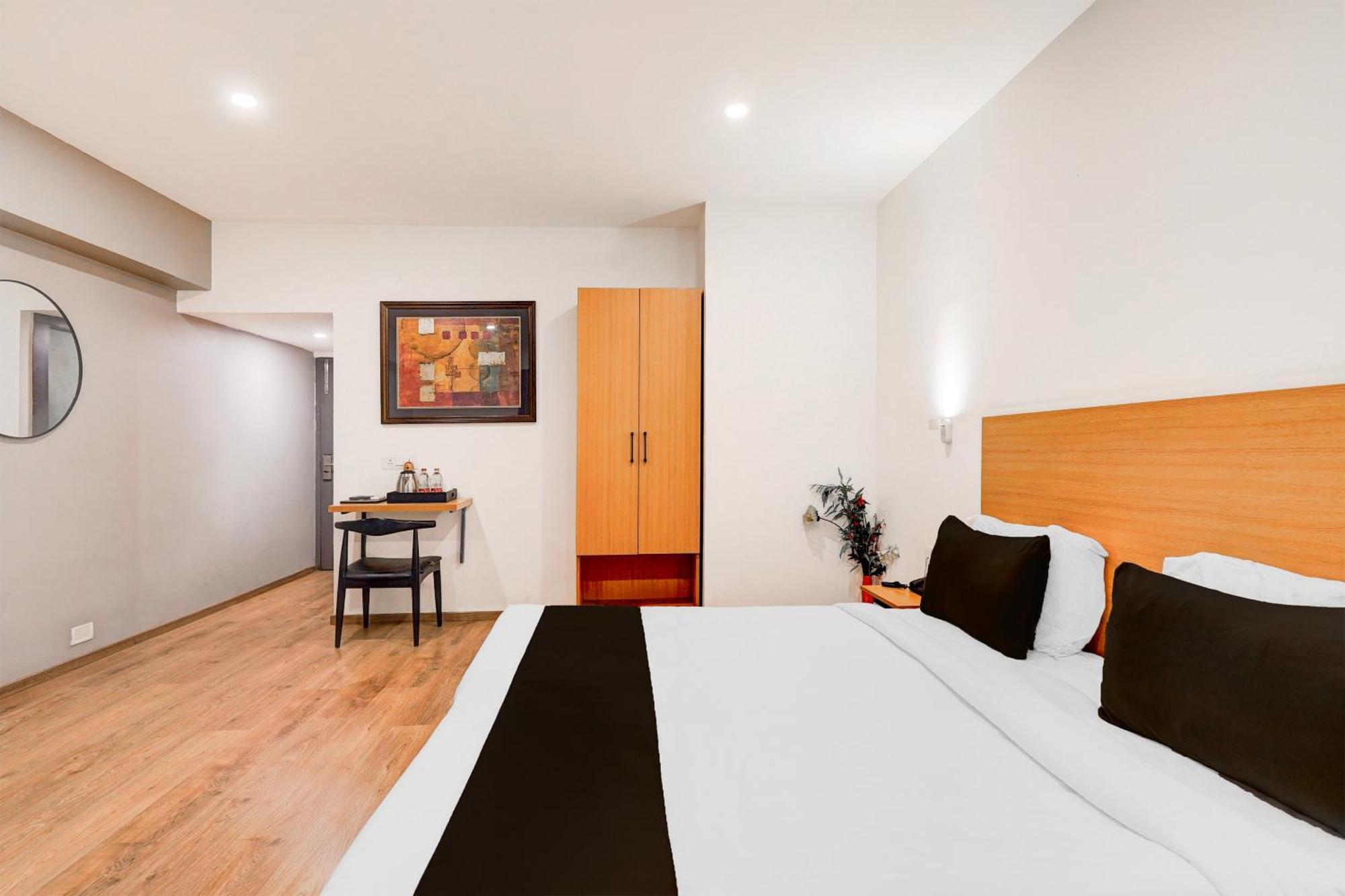 Super Townhouse Kanakpura Road Formerly Panchavati Comforts 3*