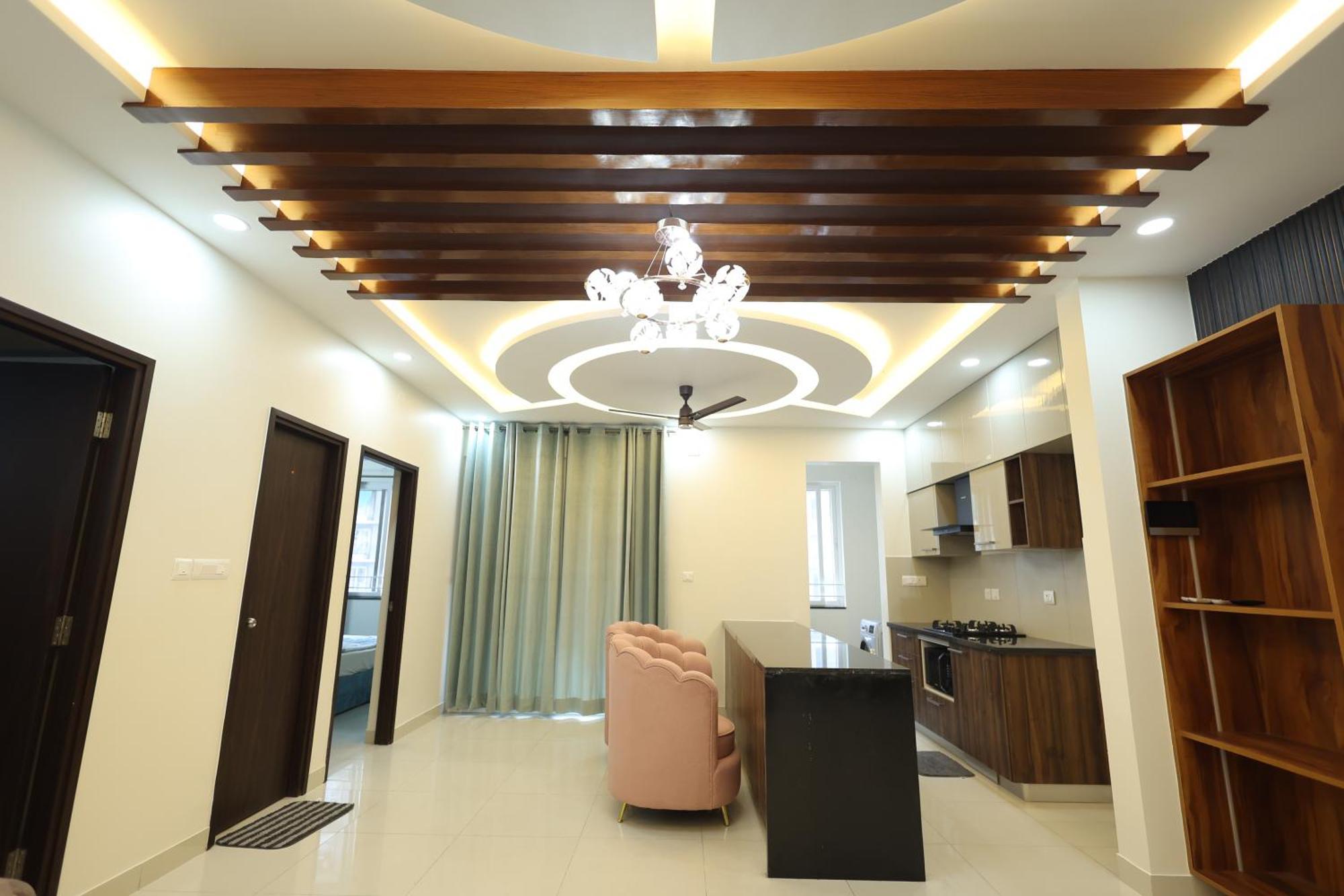 Luxury With Outdoor Pool And Gym Near Airport