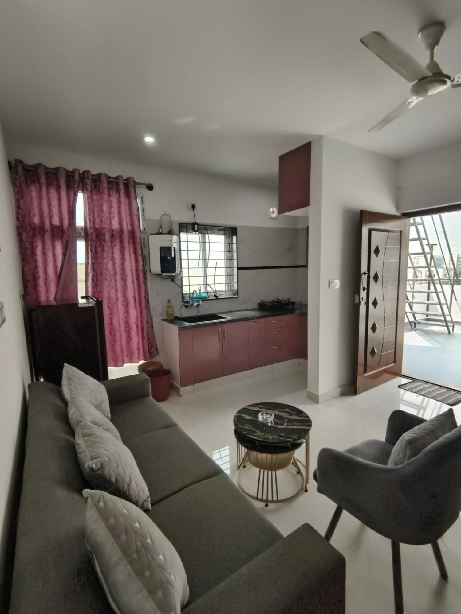 Apartment Pent House 2bhk Fully Furnished Near Old Wipro
