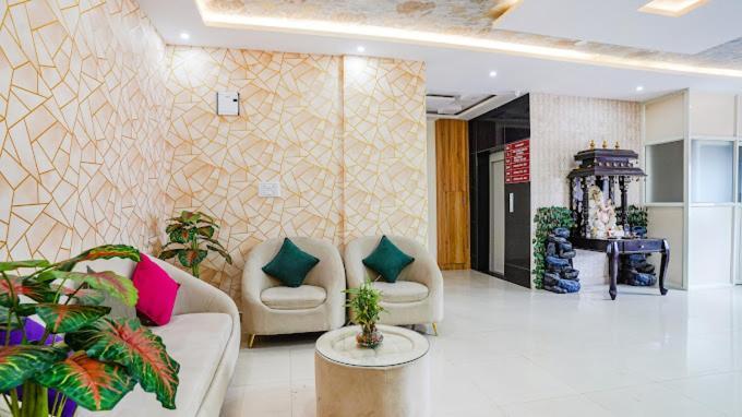 Hotel Partha Residency 3*
