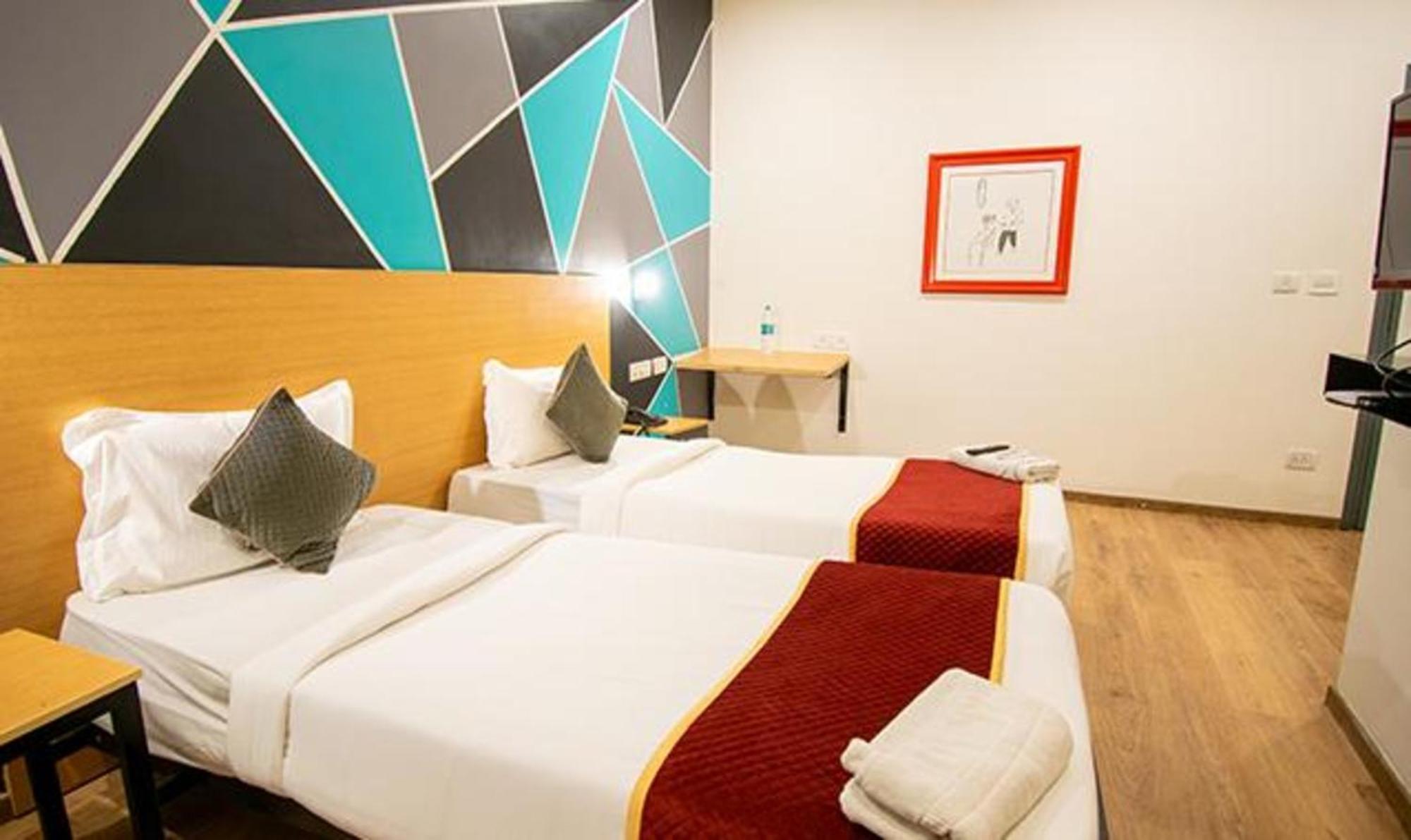 Fabhotel Moonlight 3*