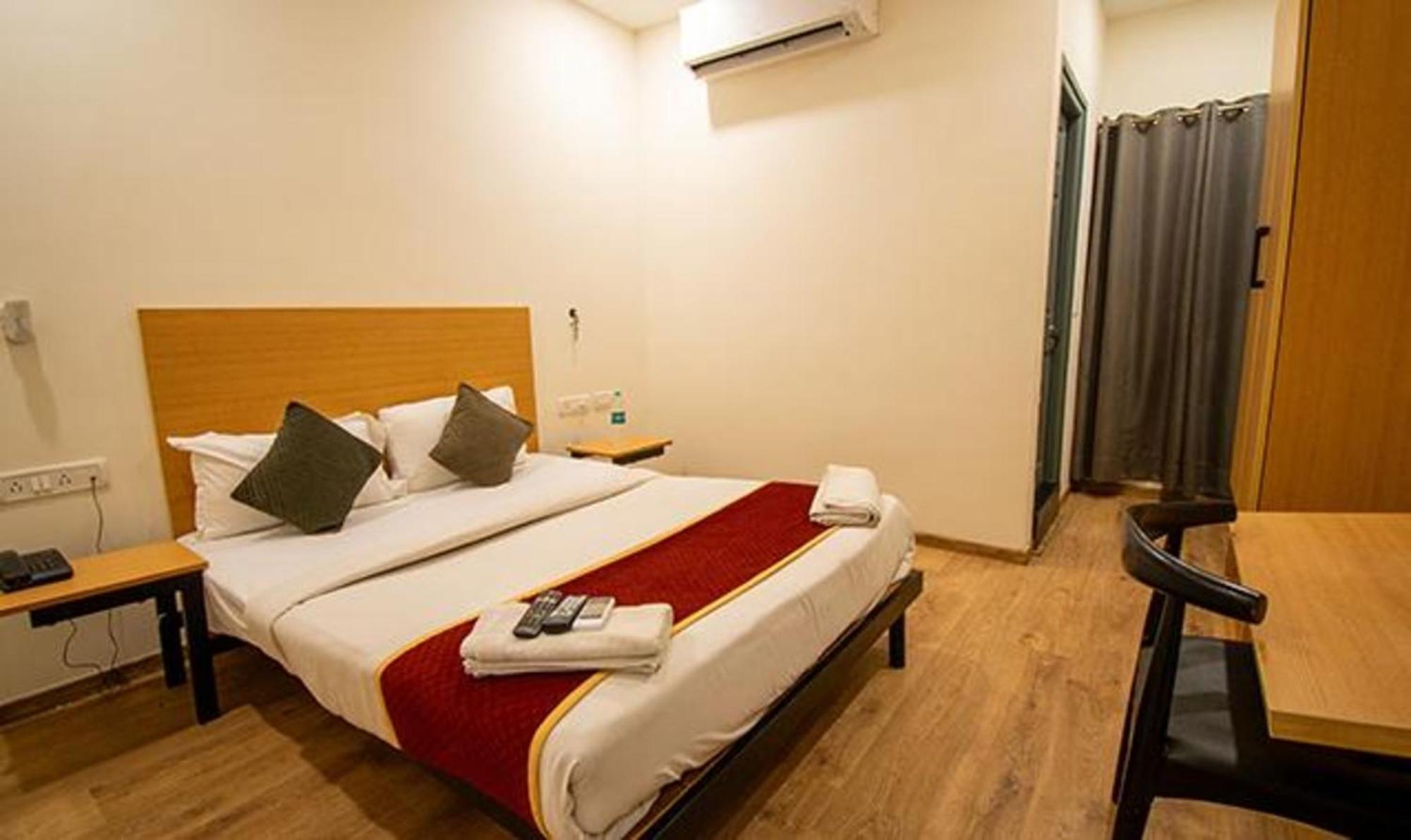 Fabhotel Moonlight Hotel Bangalore