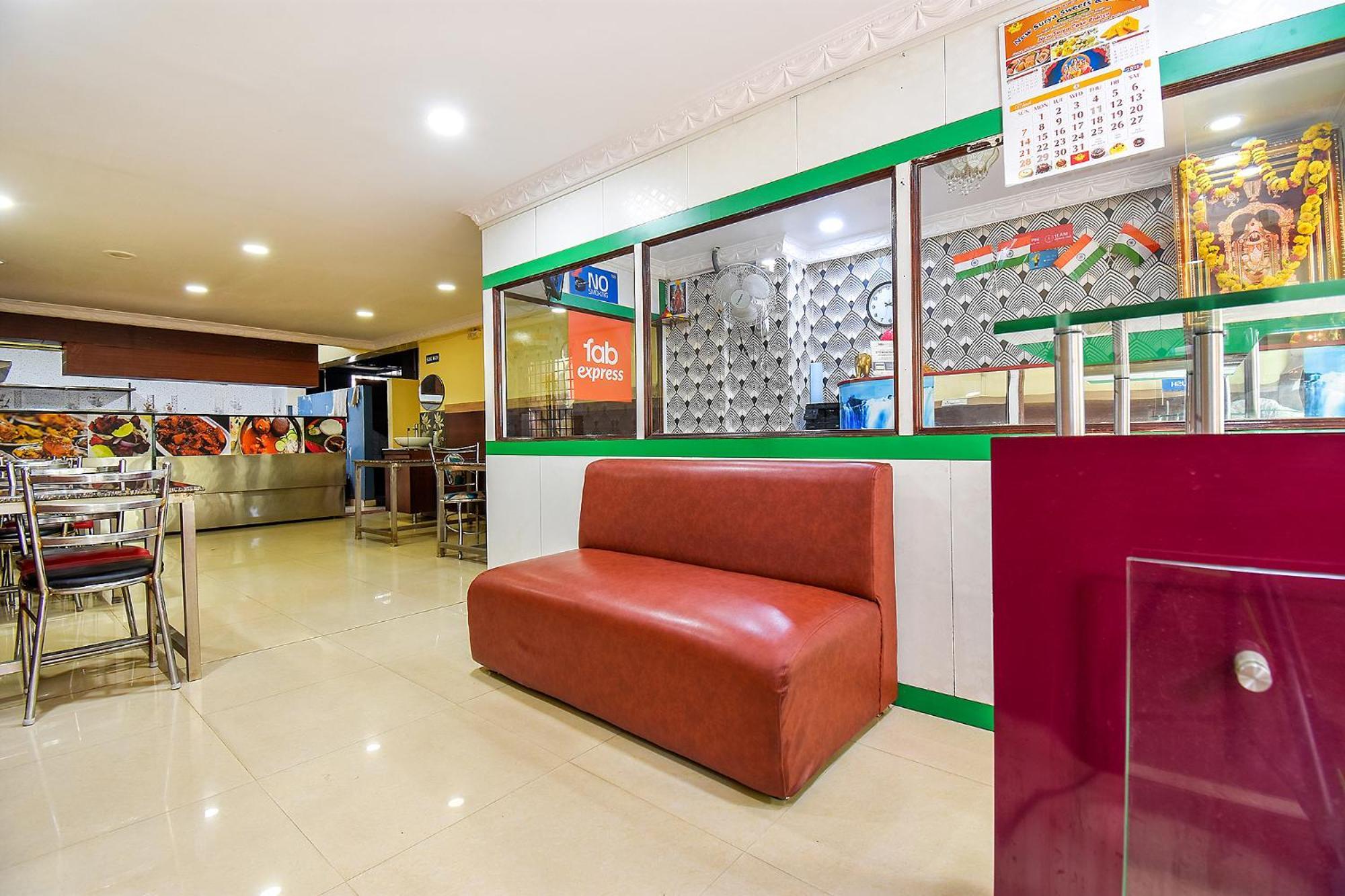 Hotel Fabexpress Ivory Pearl - Btm Layout, Nr Forum Mall Bangalore