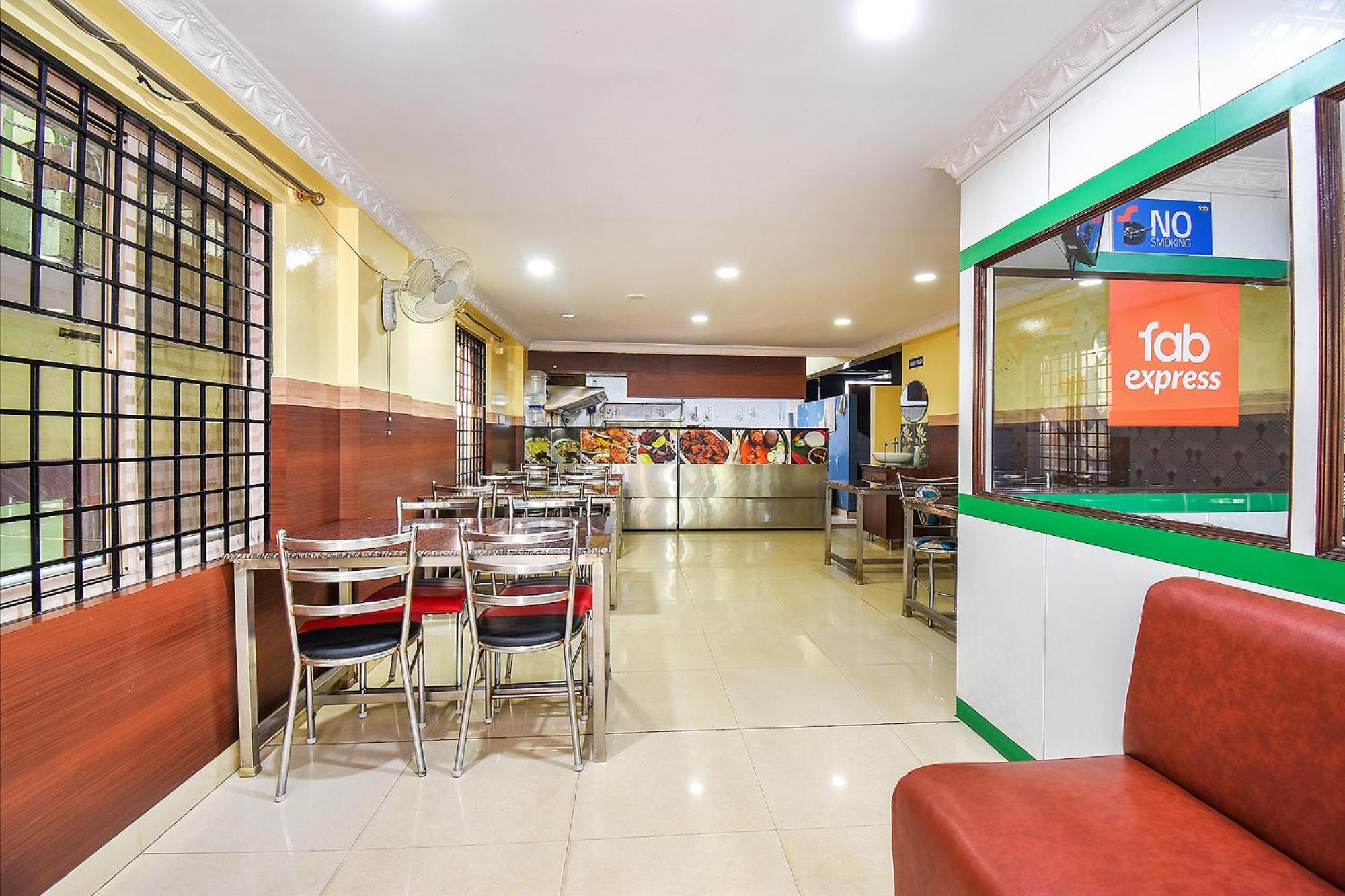 Fabexpress Ivory Pearl - Btm Layout, Nr Forum Mall Hotel Bangalore