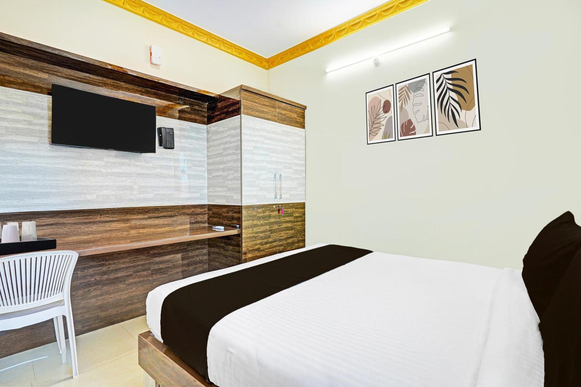 Super Collection O Niladri Road Hotel Bangalore