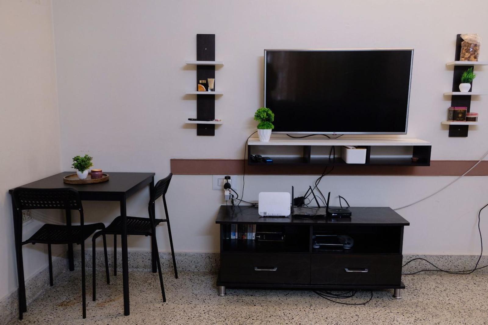 Apartment Budget 2 Bhk Near Palace Ground