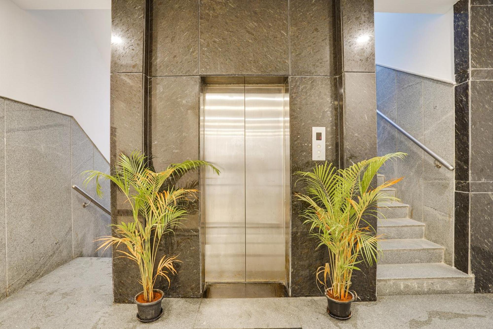 Super Townhouse Oak Xotel Near Silk Board Metro Hotel Bangalore