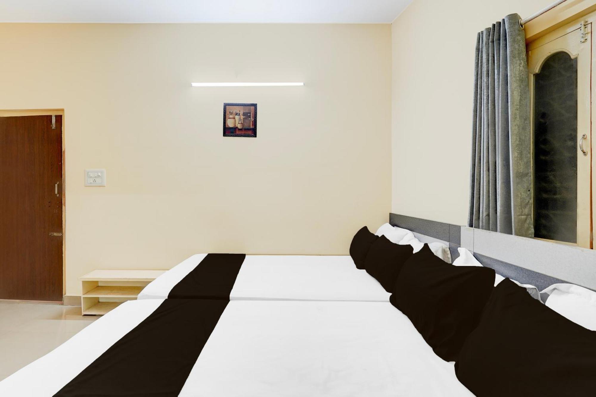 Hotel O Bluestar