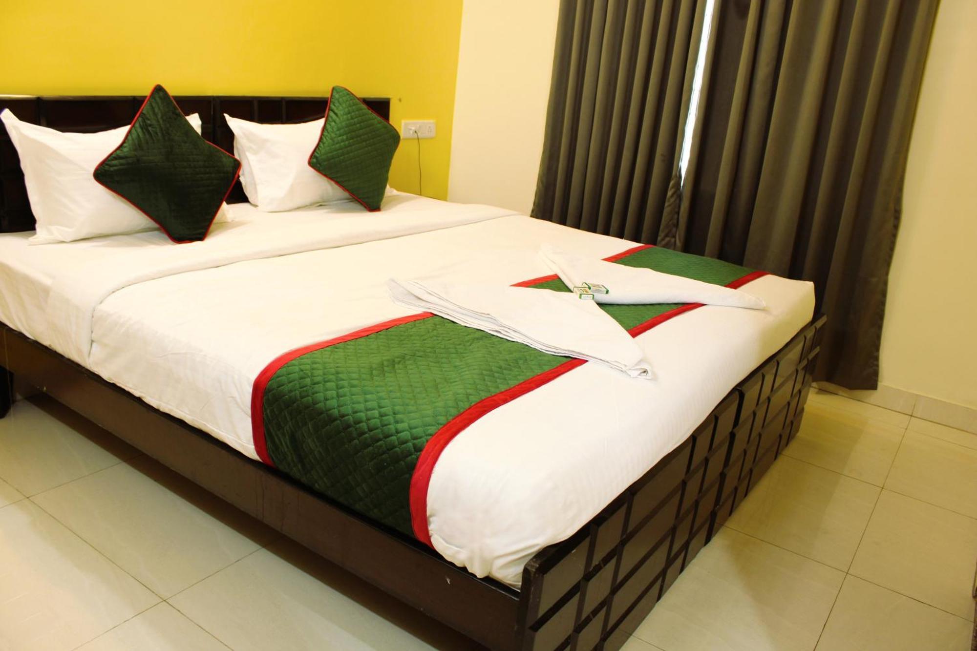 Hotel Crystal Bangalore