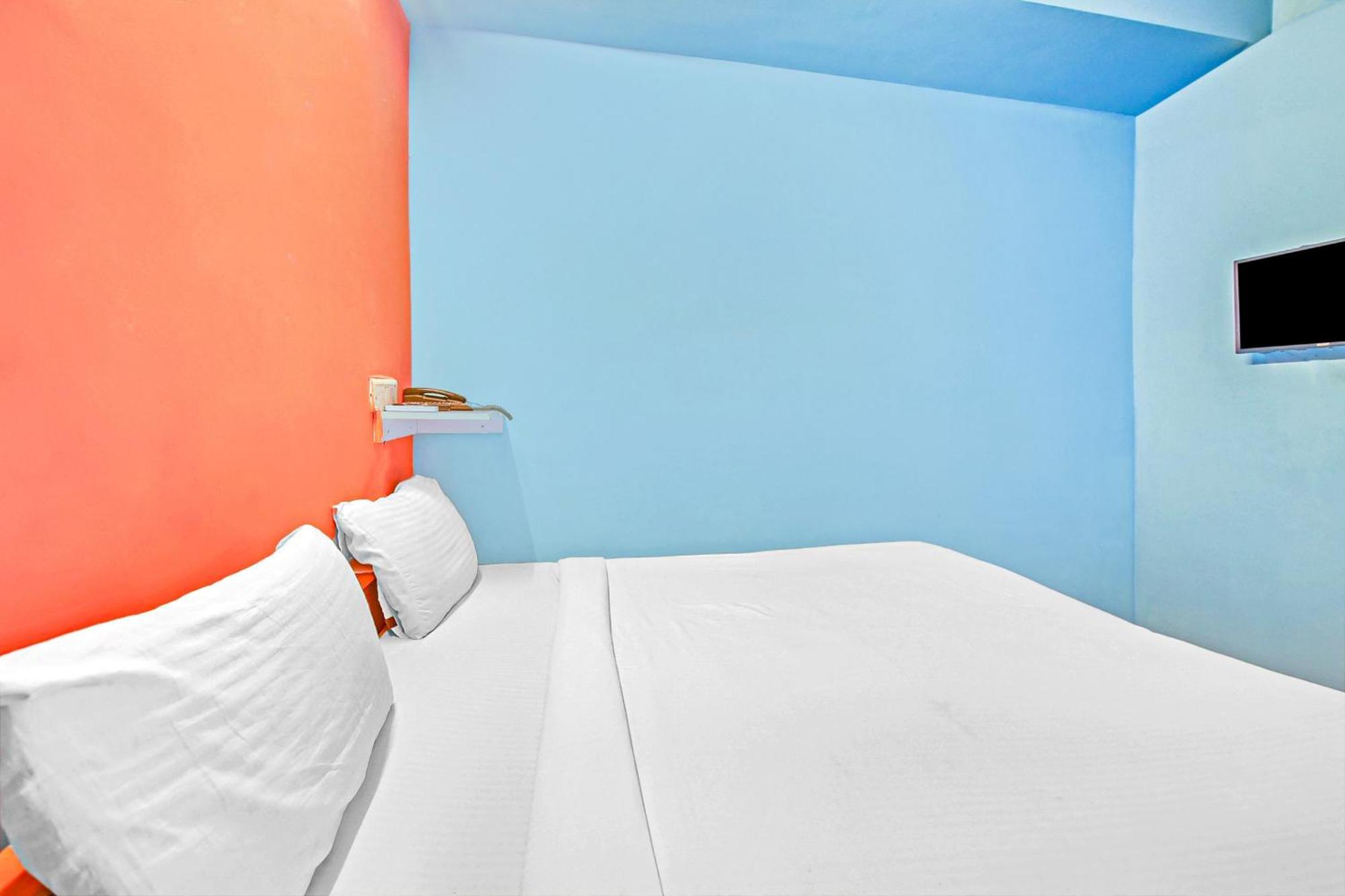 O Sri Sai Guru Comforts 3* Bangalore
