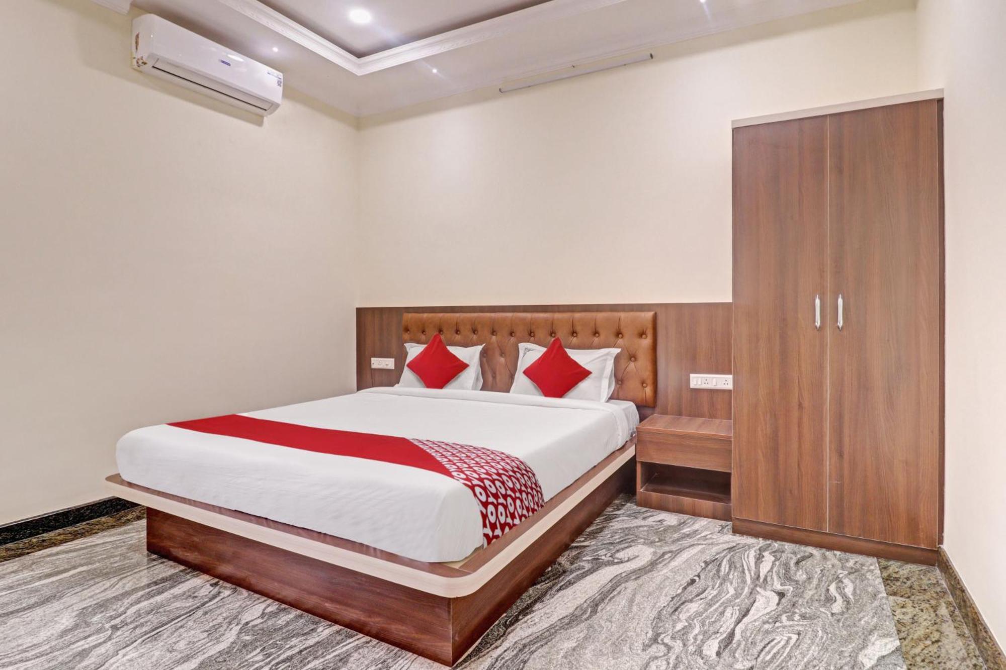 Hotel Collection O Ashraya Paradise