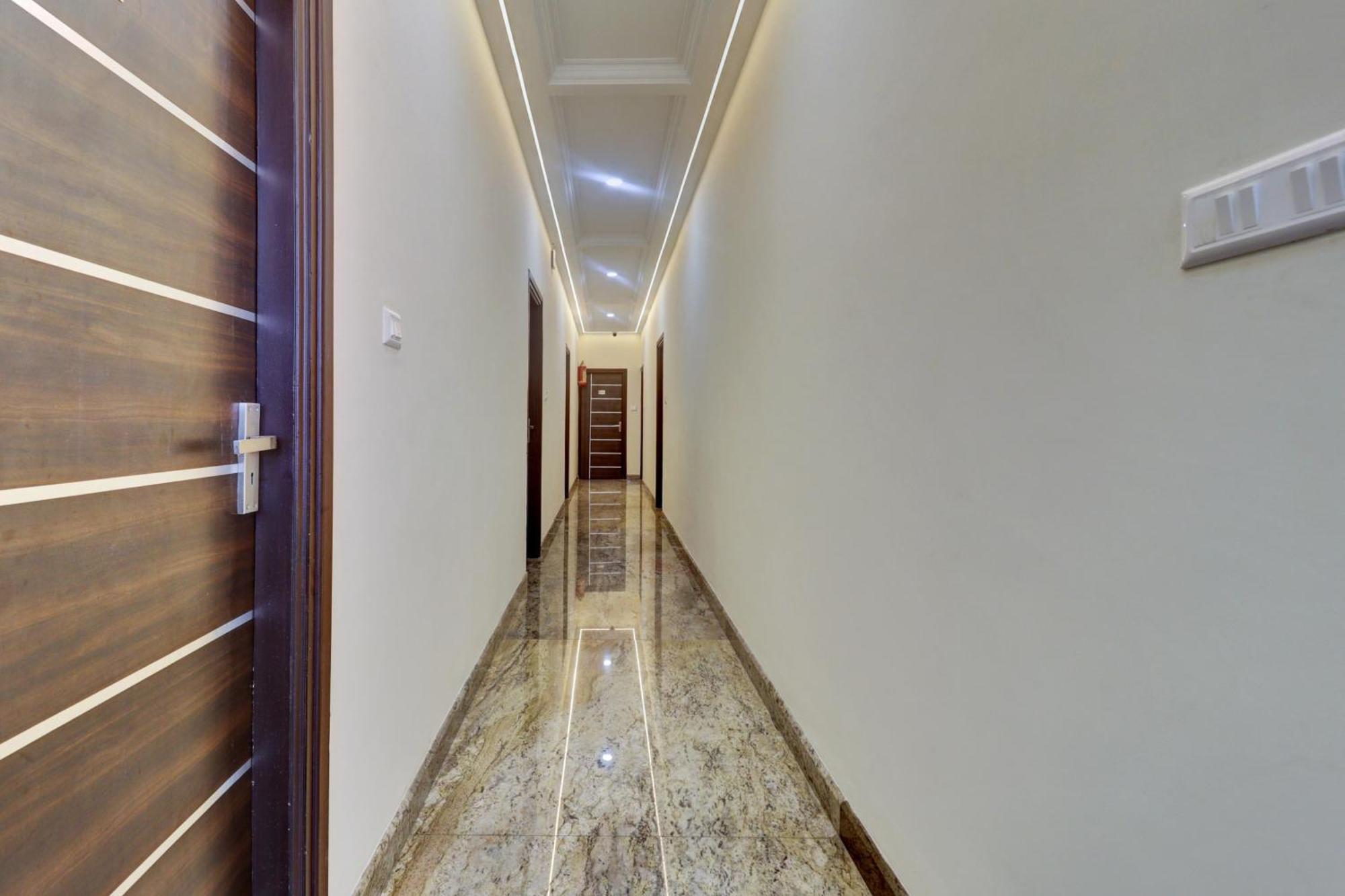 Collection O Ashraya Paradise Hotel 4*