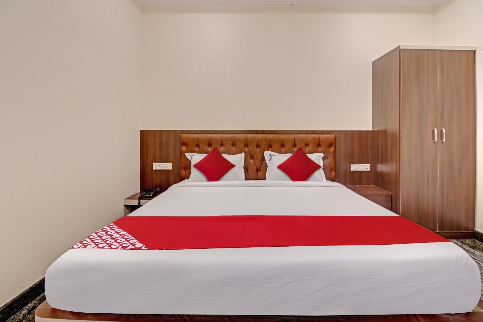 Hotel Collection O Ashraya Paradise