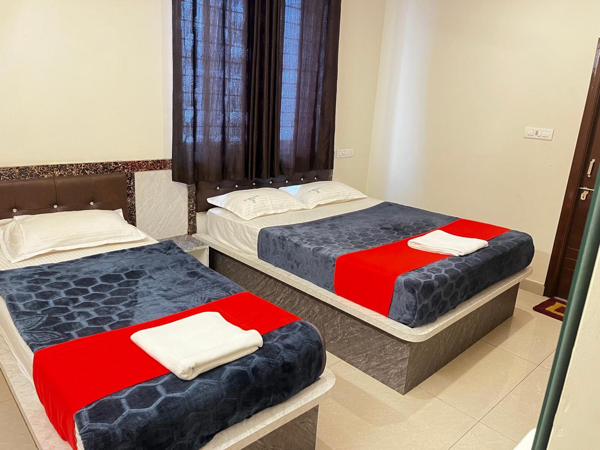 Raj Comfort Hotel