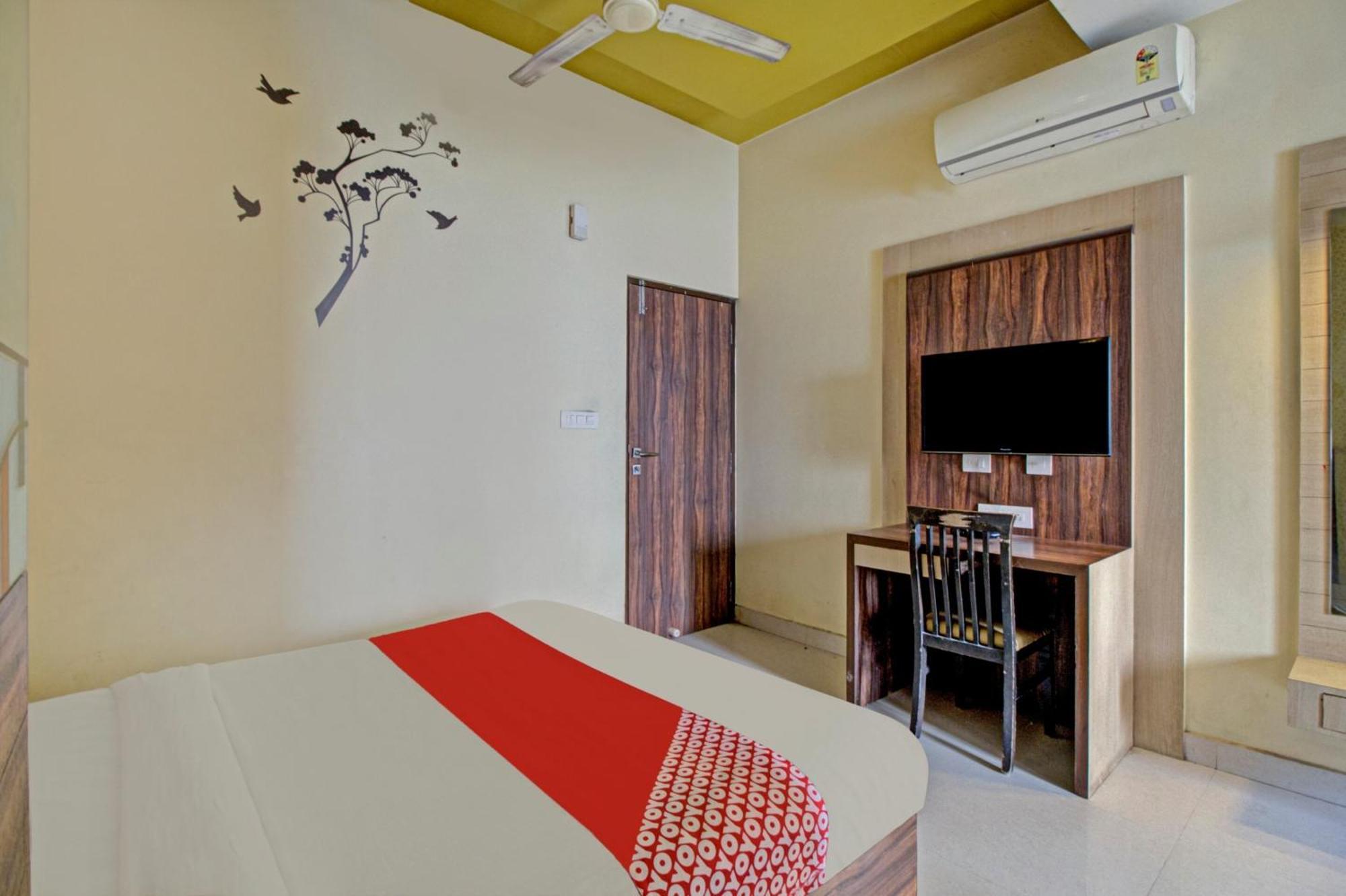Hotel O Royal Shades