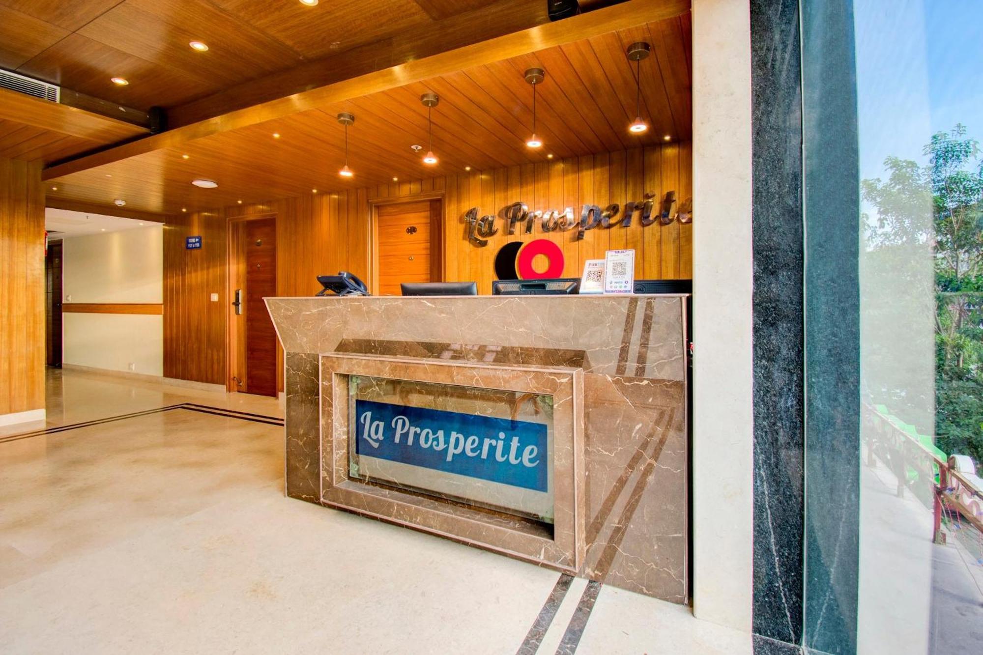 Super Townhouse Hsr Formerly La Prosperite 3*