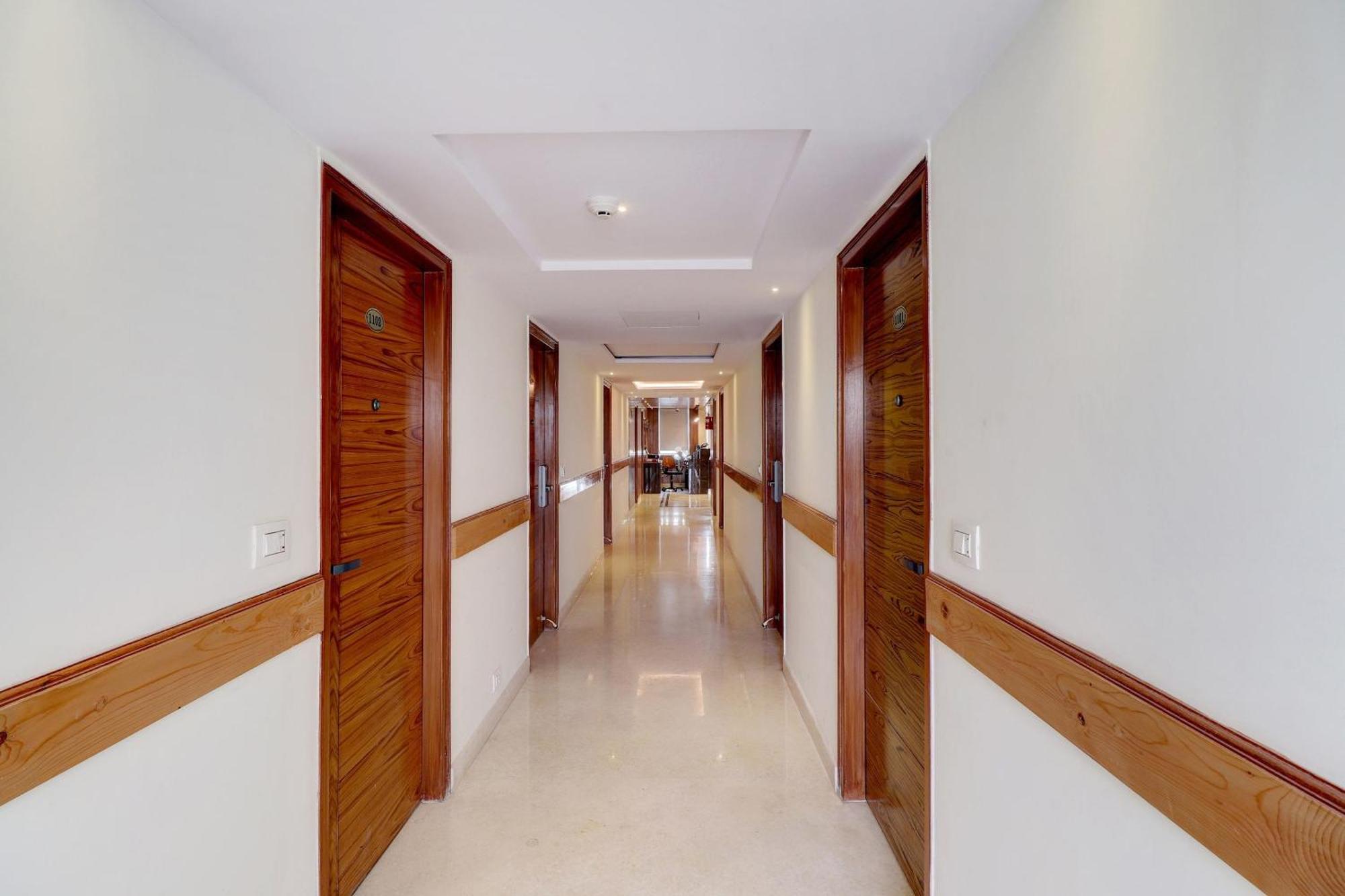 Super Townhouse Hsr Formerly La Prosperite