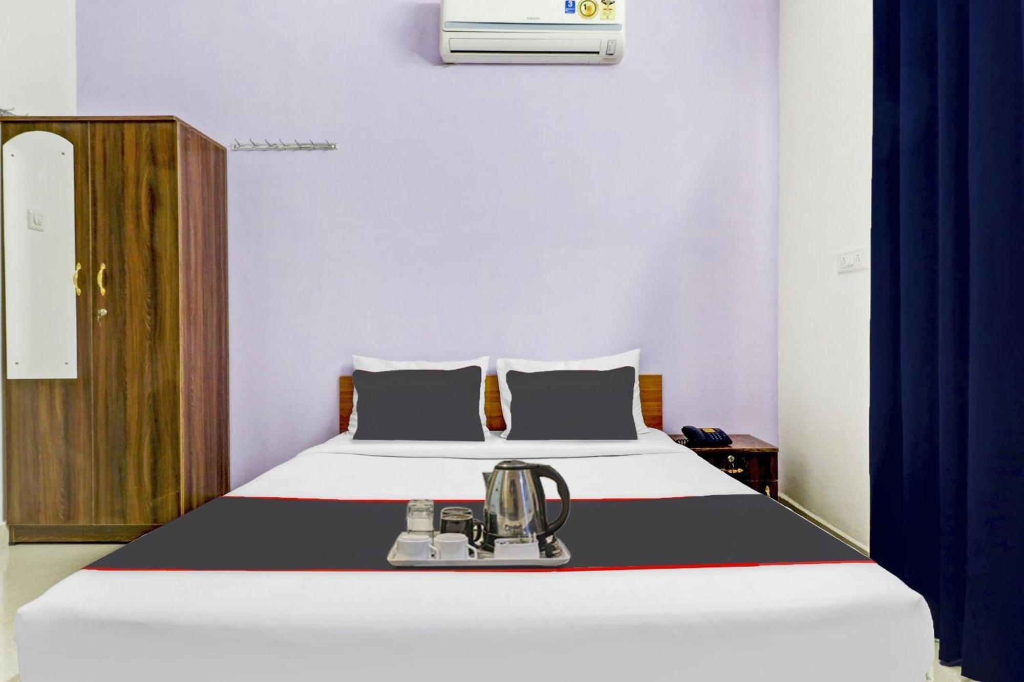 Hotel Oyo 92285 Sunshine 4*