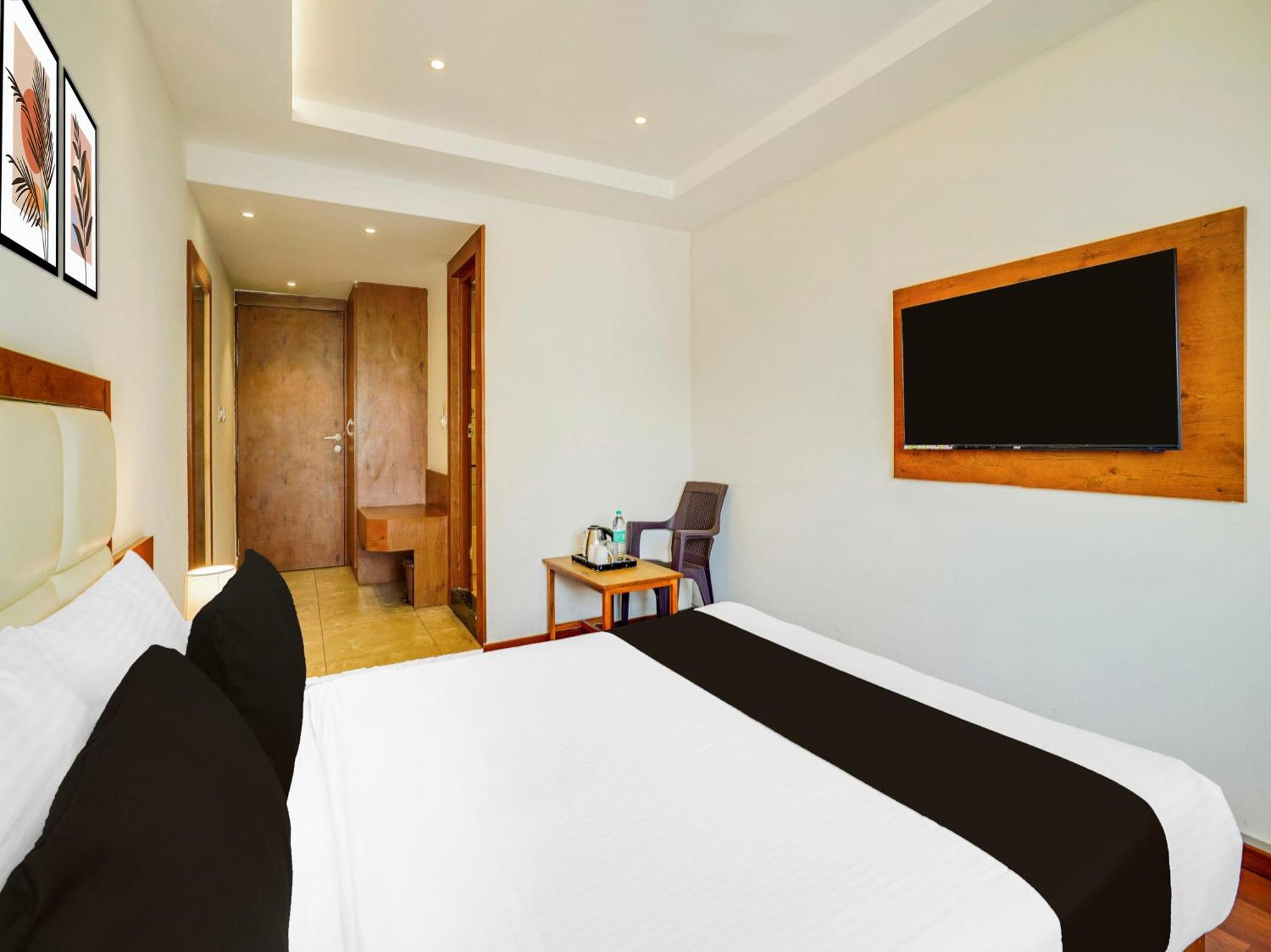 Super Townhouse Ramamurthy Nagar West Formerly Phoenix