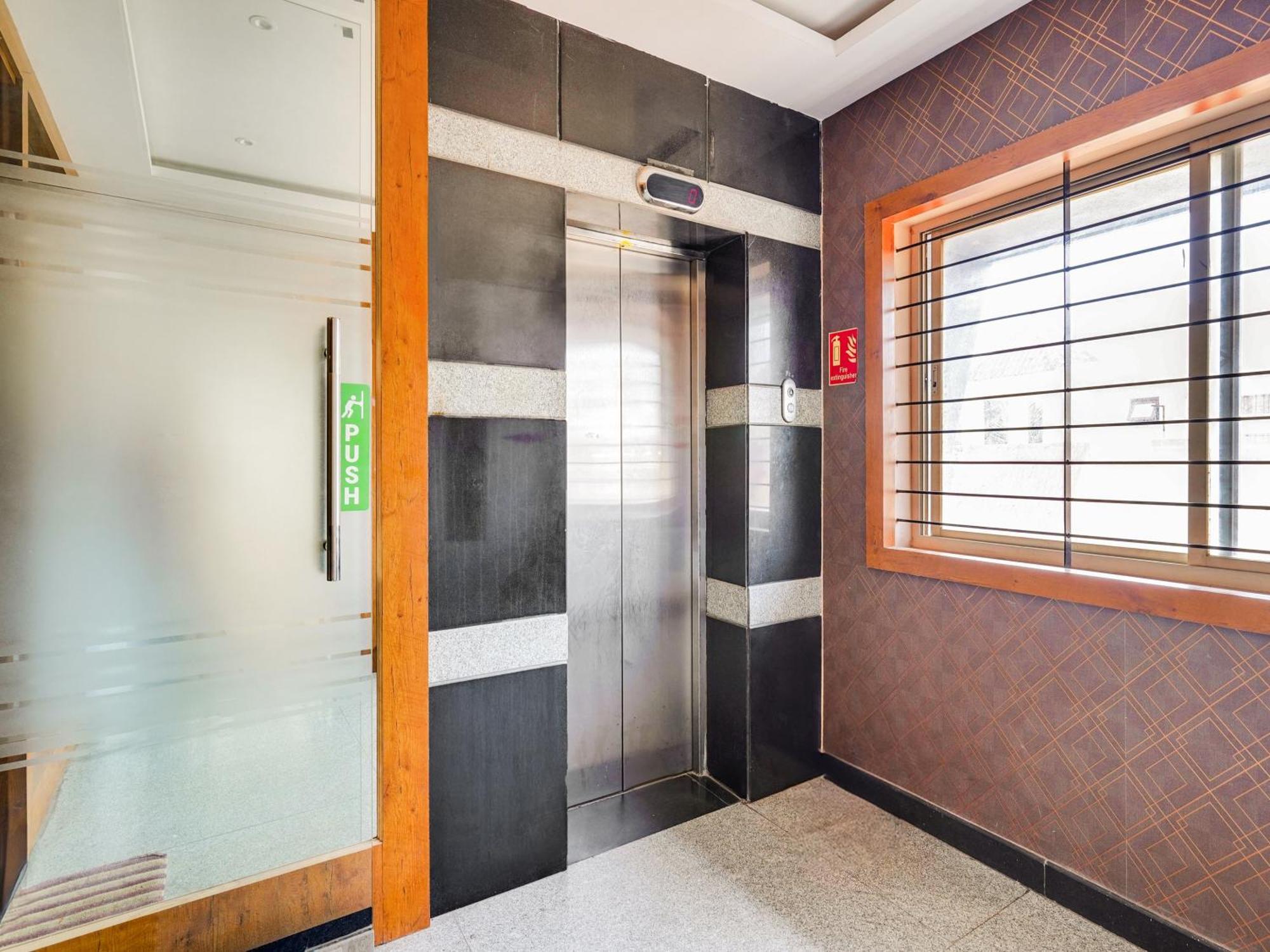 Hotel Super Townhouse Ramamurthy Nagar West Formerly Phoenix