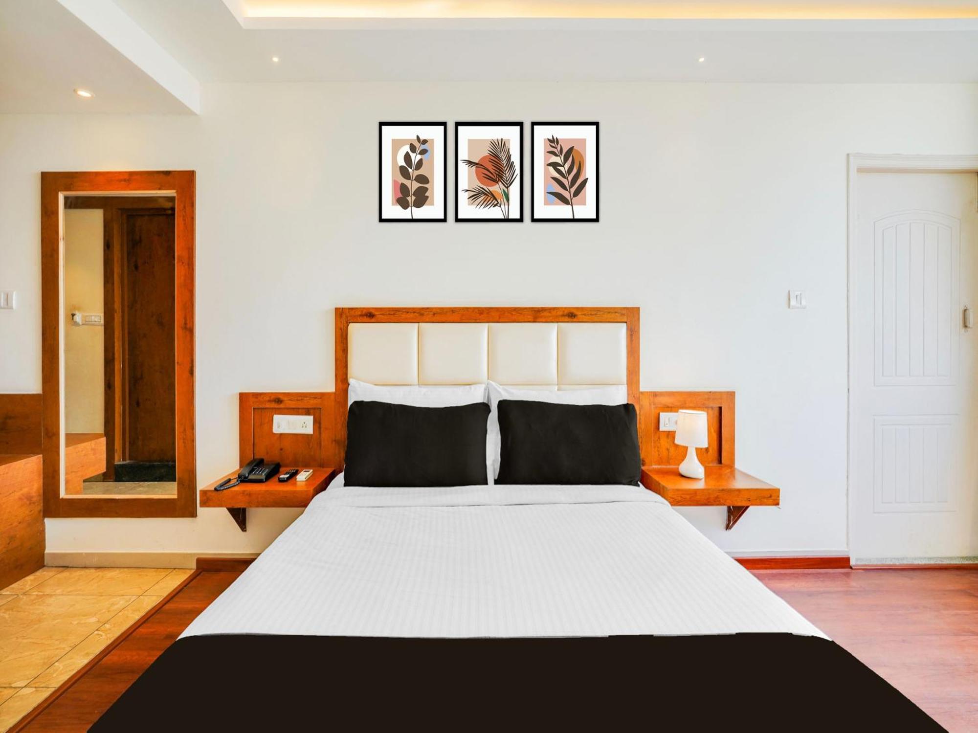 Super Townhouse Ramamurthy Nagar West Formerly Phoenix