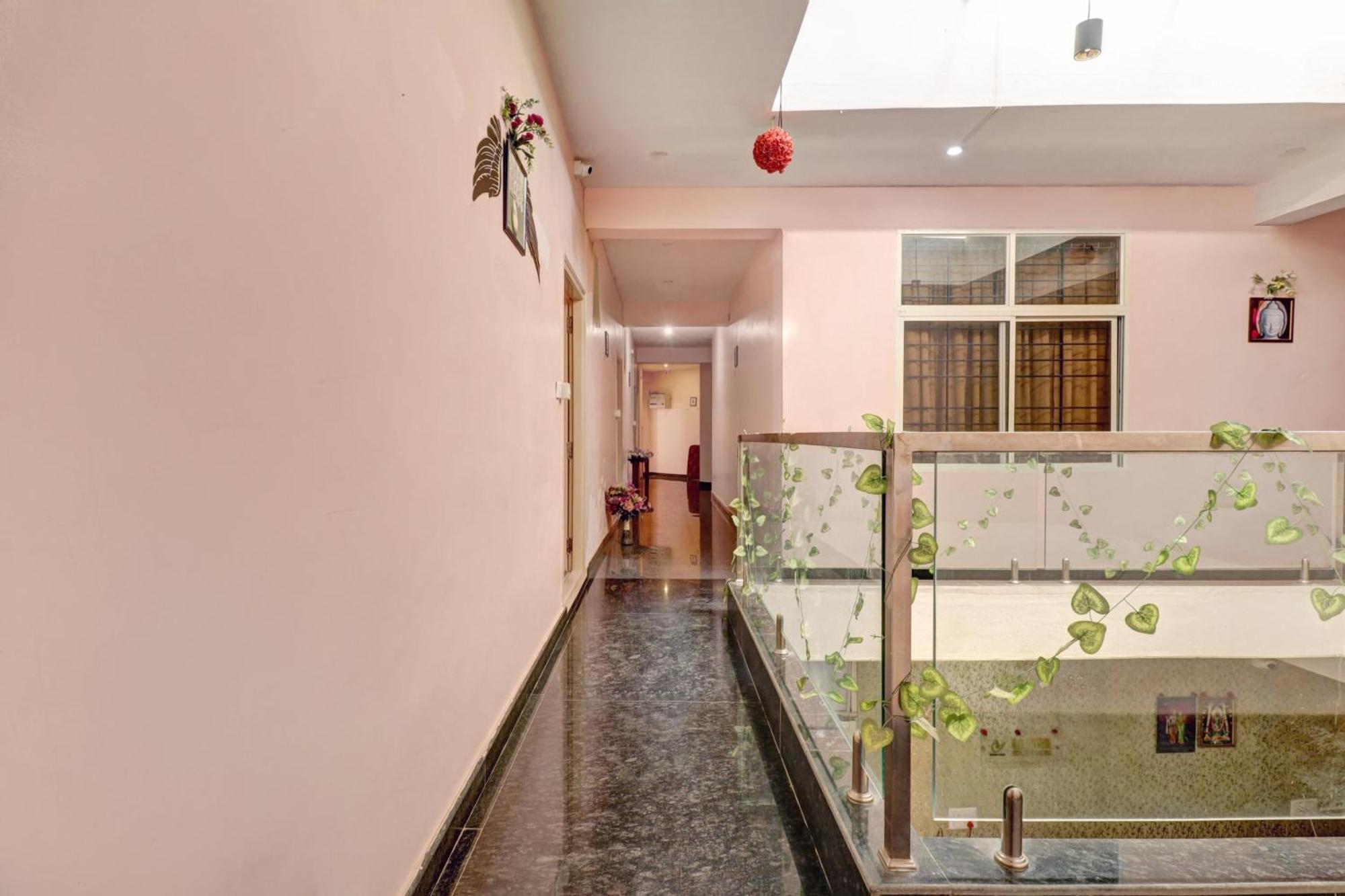Hotel O Golden
