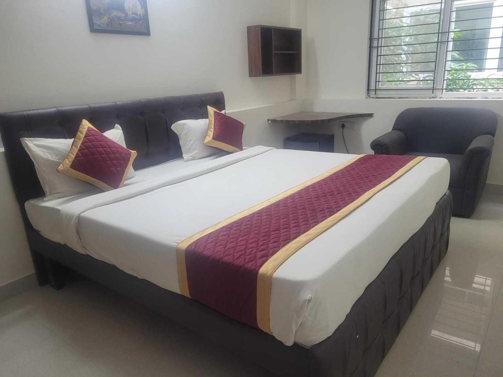 Hotel O Veritas Grand Bangalore