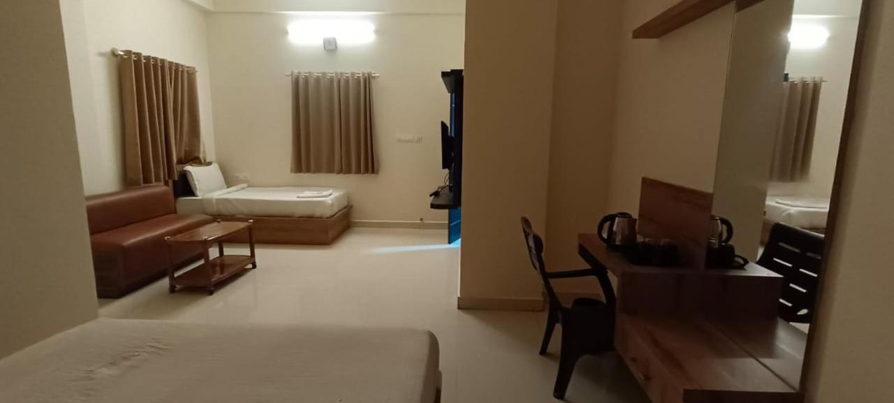Grand Vista Apartment *
