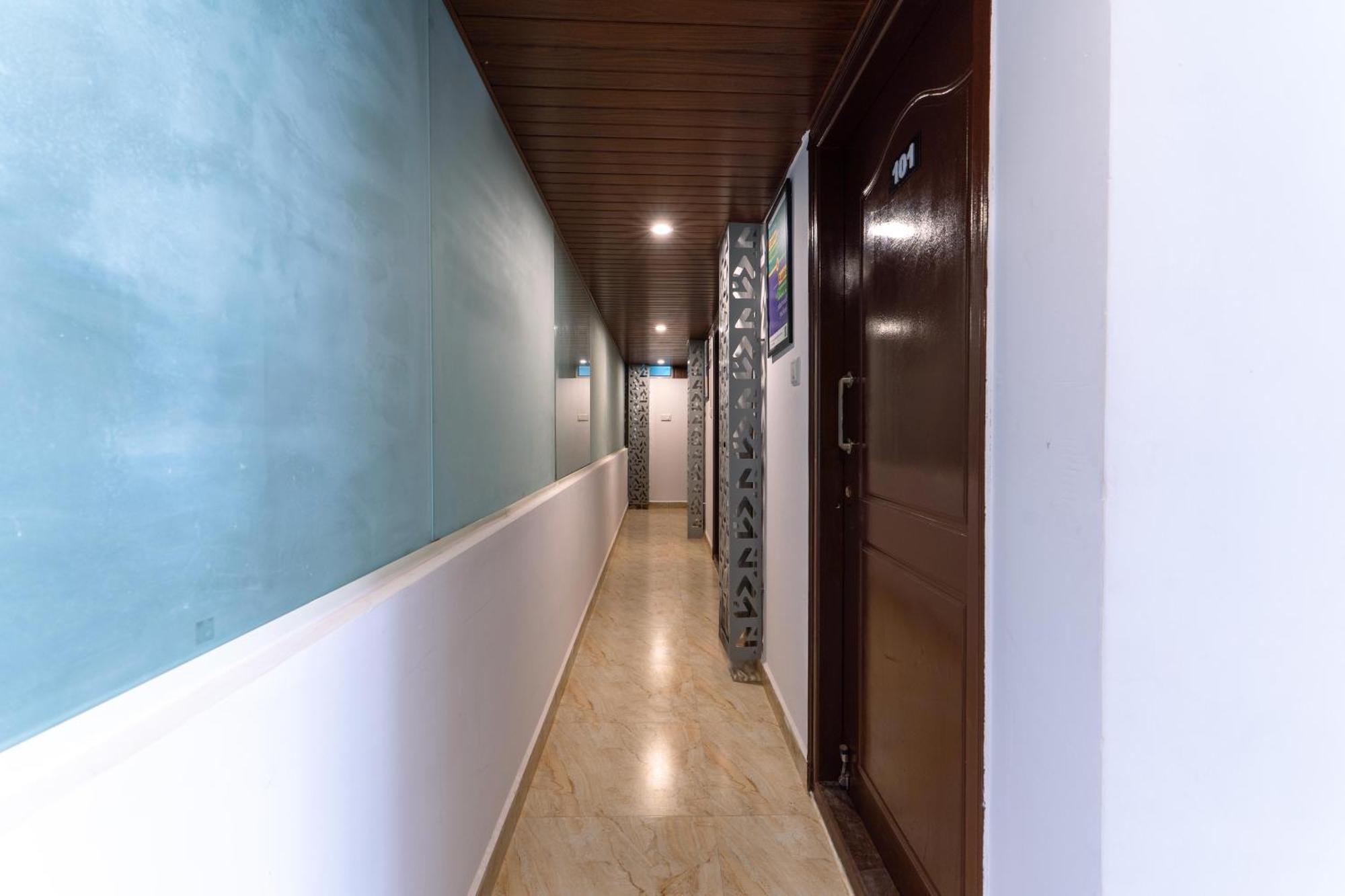 Treebo Emirates Indiranagar 3* Bangalore