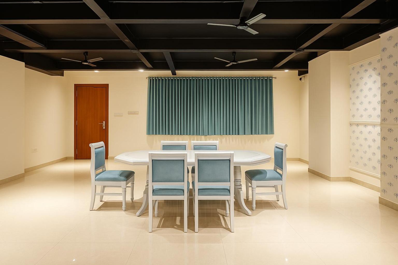 Hotel Oriva Joven's - Brigade Road Bangalore