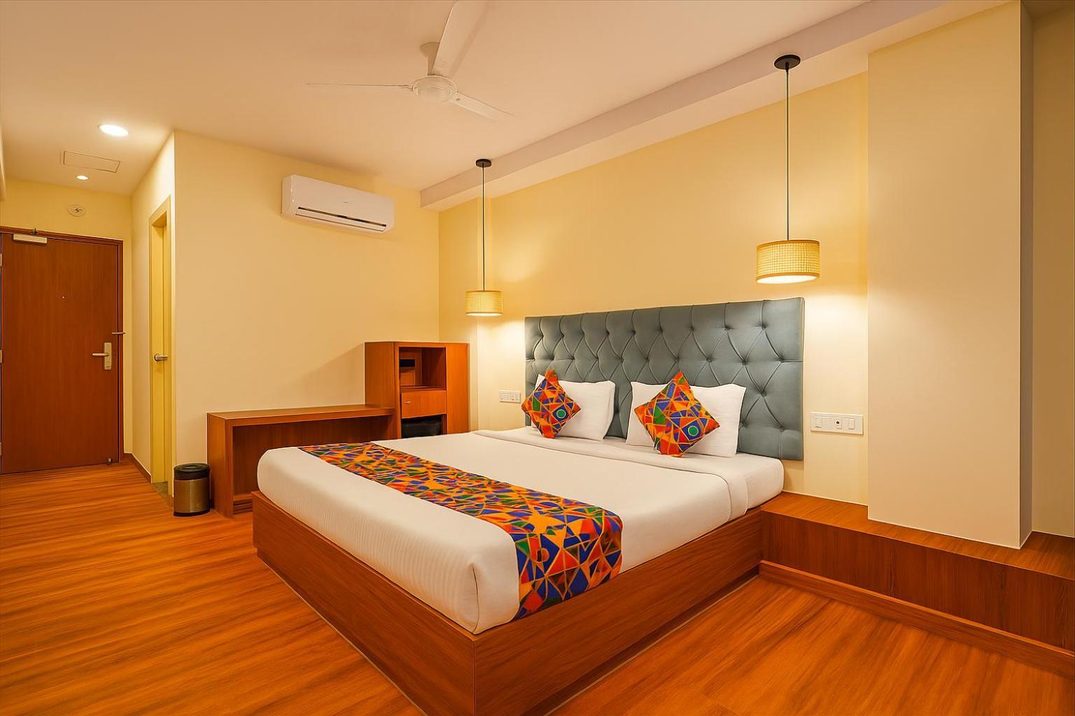 Oriva Joven's - Brigade Road 4*