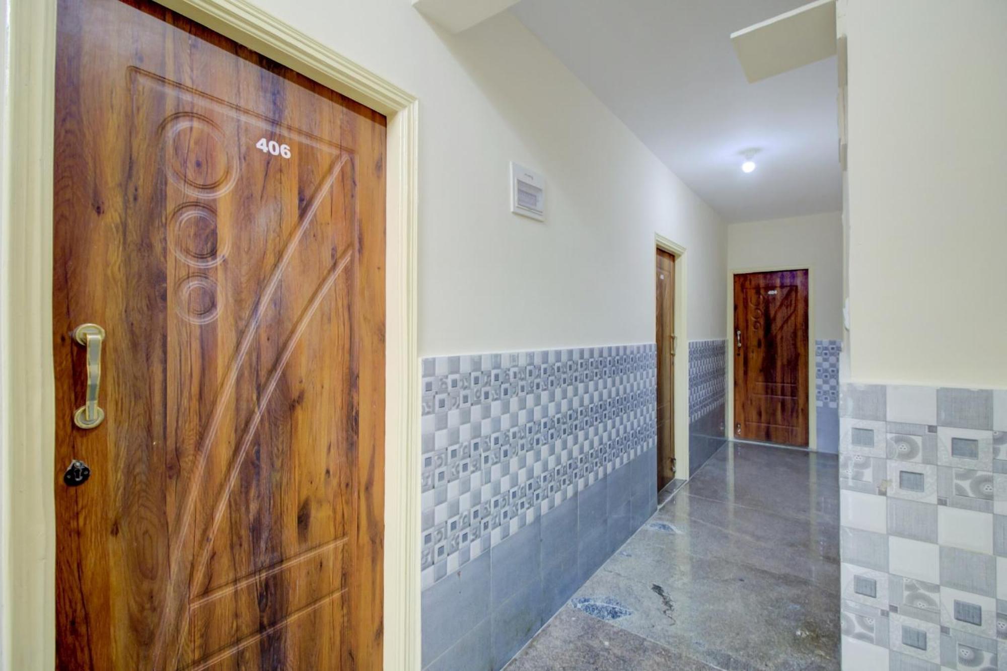 O Manyata Deluxe Hotel
