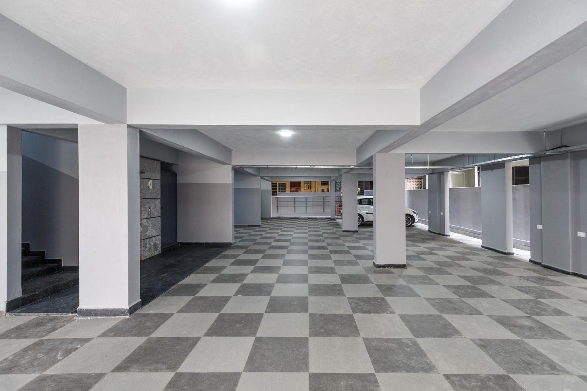 Obs Serviced Hsr Layout Apartamento