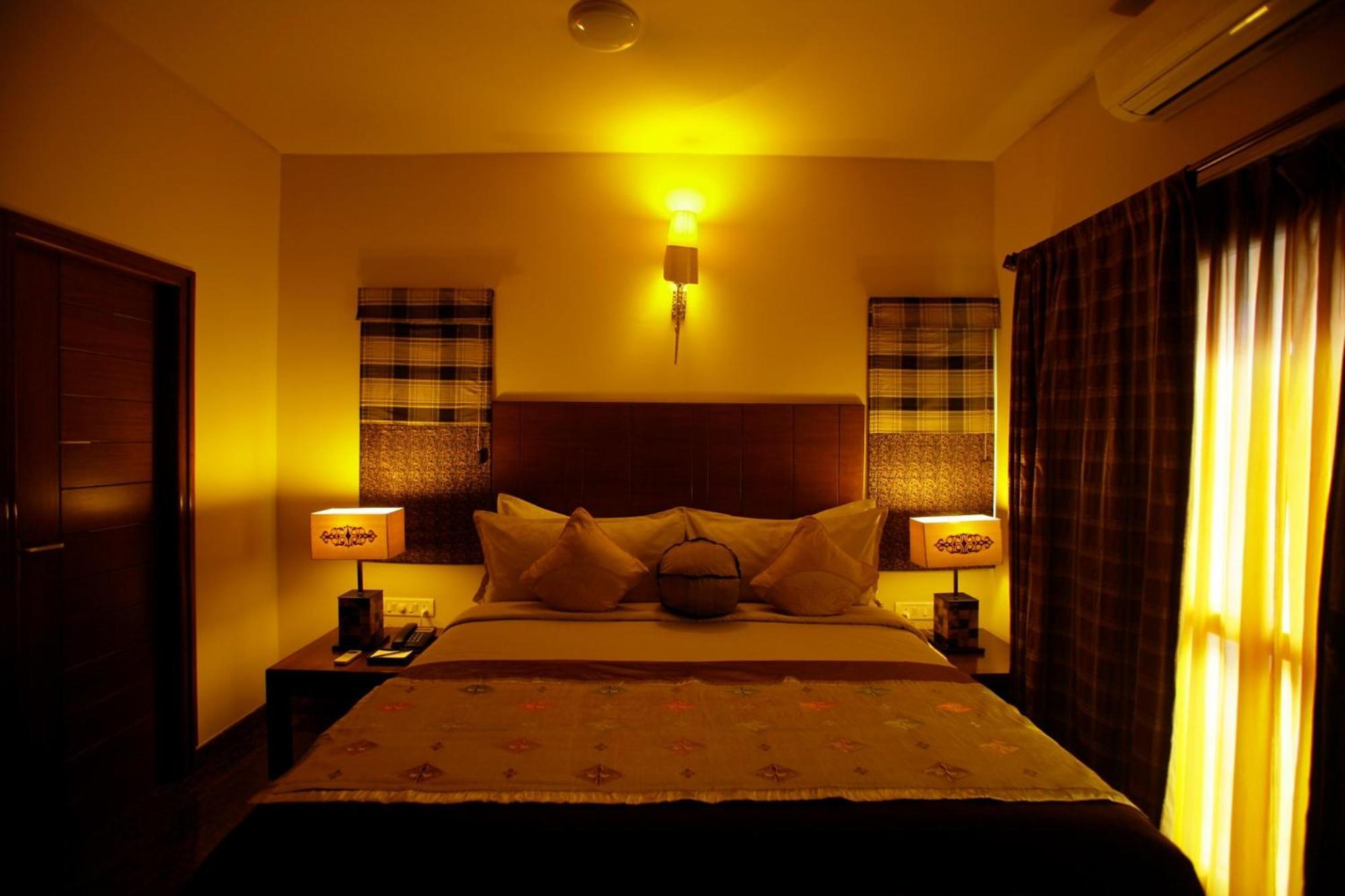 Justa Indiranagar