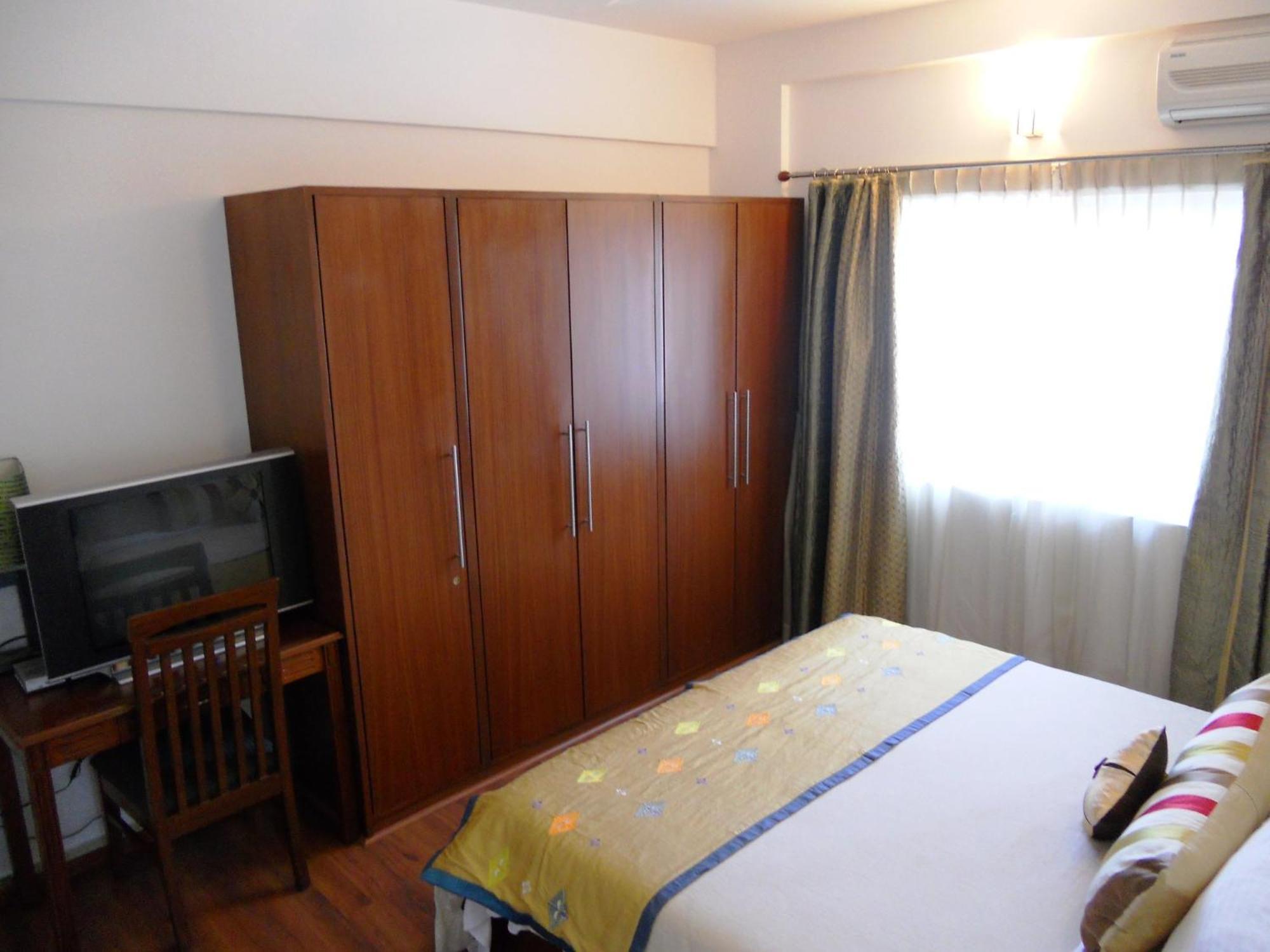 Hotel Justa Off Mg Road 4*