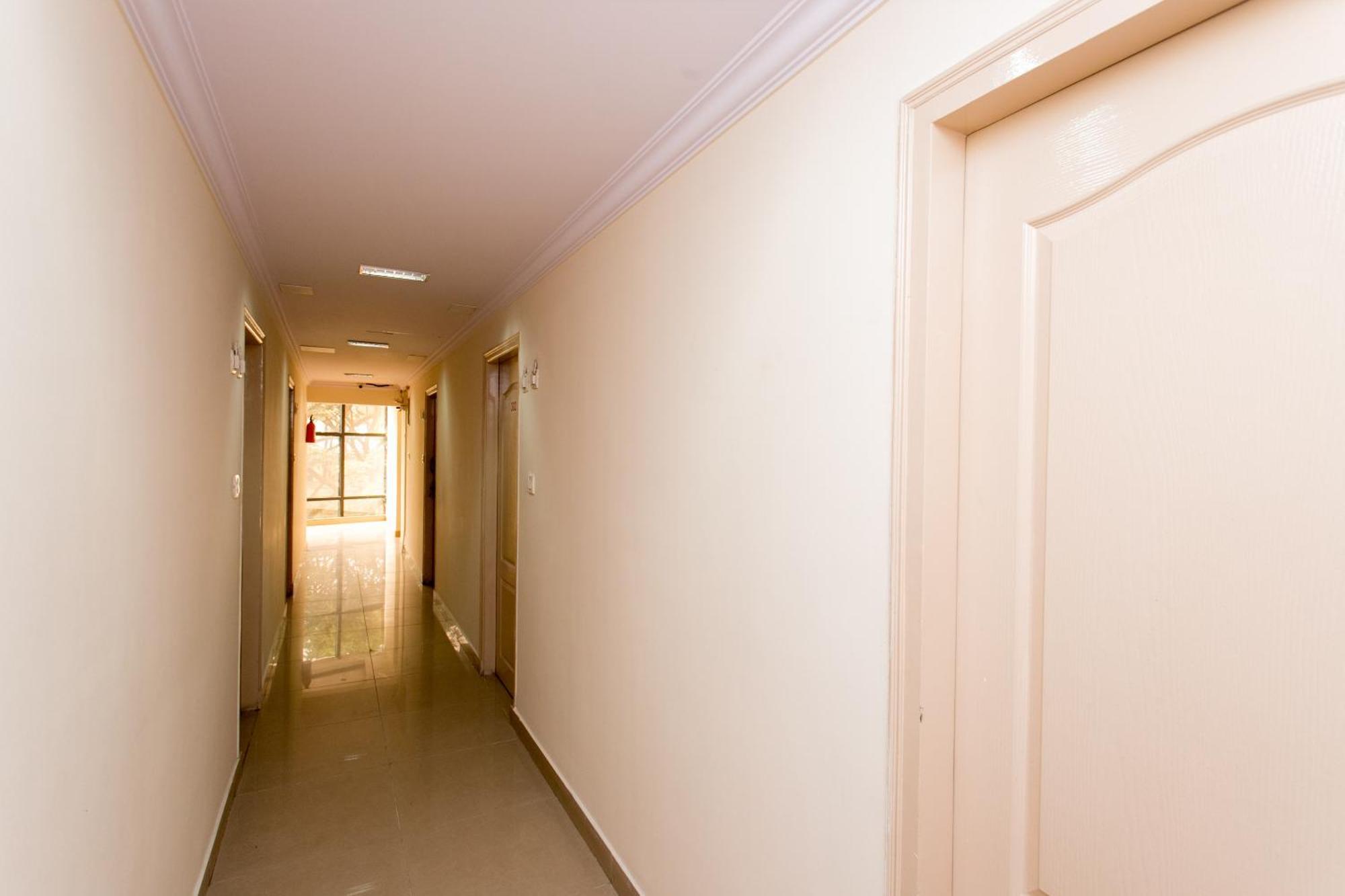 Hotel O Rajmahal Boarding & 3*